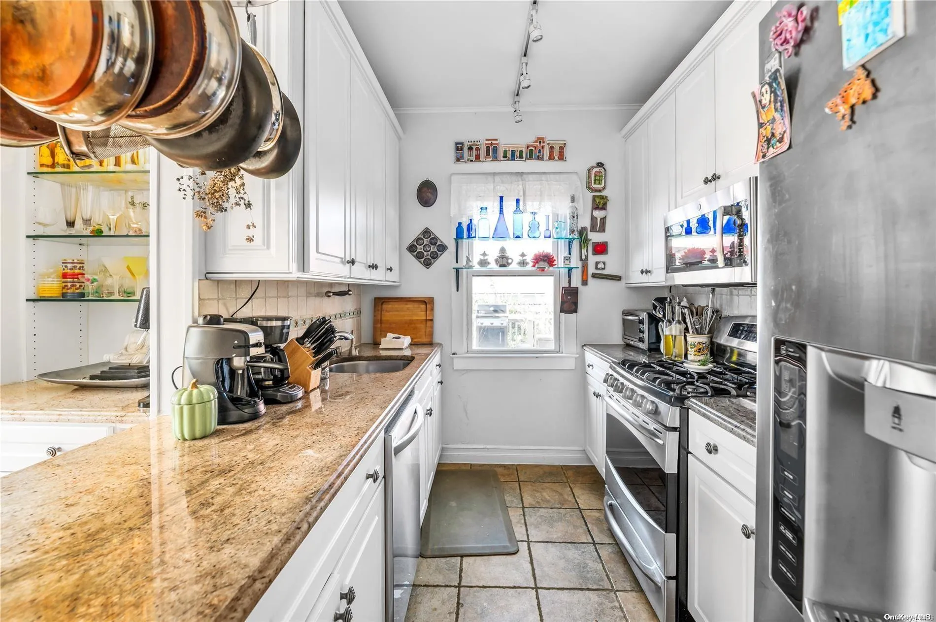 653 Ocean Breeze, Islip, NY, 4 Bedrooms Bedrooms, 8 Rooms Rooms,3 BathroomsBathrooms,Residential Lease,For Rent,Ocean Breeze,0,L3539435 653 Ocean Breeze, Islip, NY, 4 Bedrooms Bedrooms, 8 Rooms Rooms,3 BathroomsBathrooms,Residential Lease,For Rent,Ocean Breeze,0,L3539435