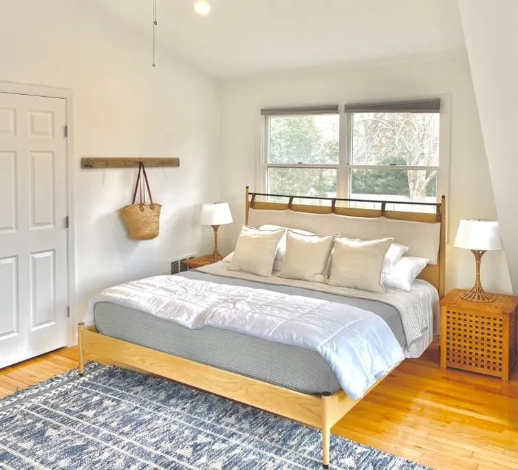 6 Nidzyn Avenue, Southampton, NY, 3 Bedrooms Bedrooms, 12 Rooms Rooms,3 BathroomsBathrooms,Residential Lease,For Rent,Nidzyn,0,L3541091 6 Nidzyn Avenue, Southampton, NY, 3 Bedrooms Bedrooms, 12 Rooms Rooms,3 BathroomsBathrooms,Residential Lease,For Rent,Nidzyn,0,L3541091