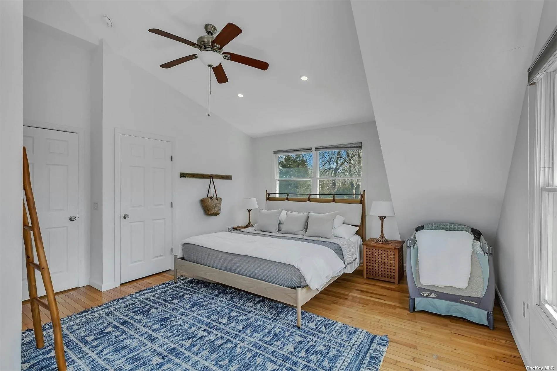 6 Nidzyn Avenue, Southampton, NY, 3 Bedrooms Bedrooms, 12 Rooms Rooms,3 BathroomsBathrooms,Residential Lease,For Rent,Nidzyn,0,L3541091 6 Nidzyn Avenue, Southampton, NY, 3 Bedrooms Bedrooms, 12 Rooms Rooms,3 BathroomsBathrooms,Residential Lease,For Rent,Nidzyn,0,L3541091