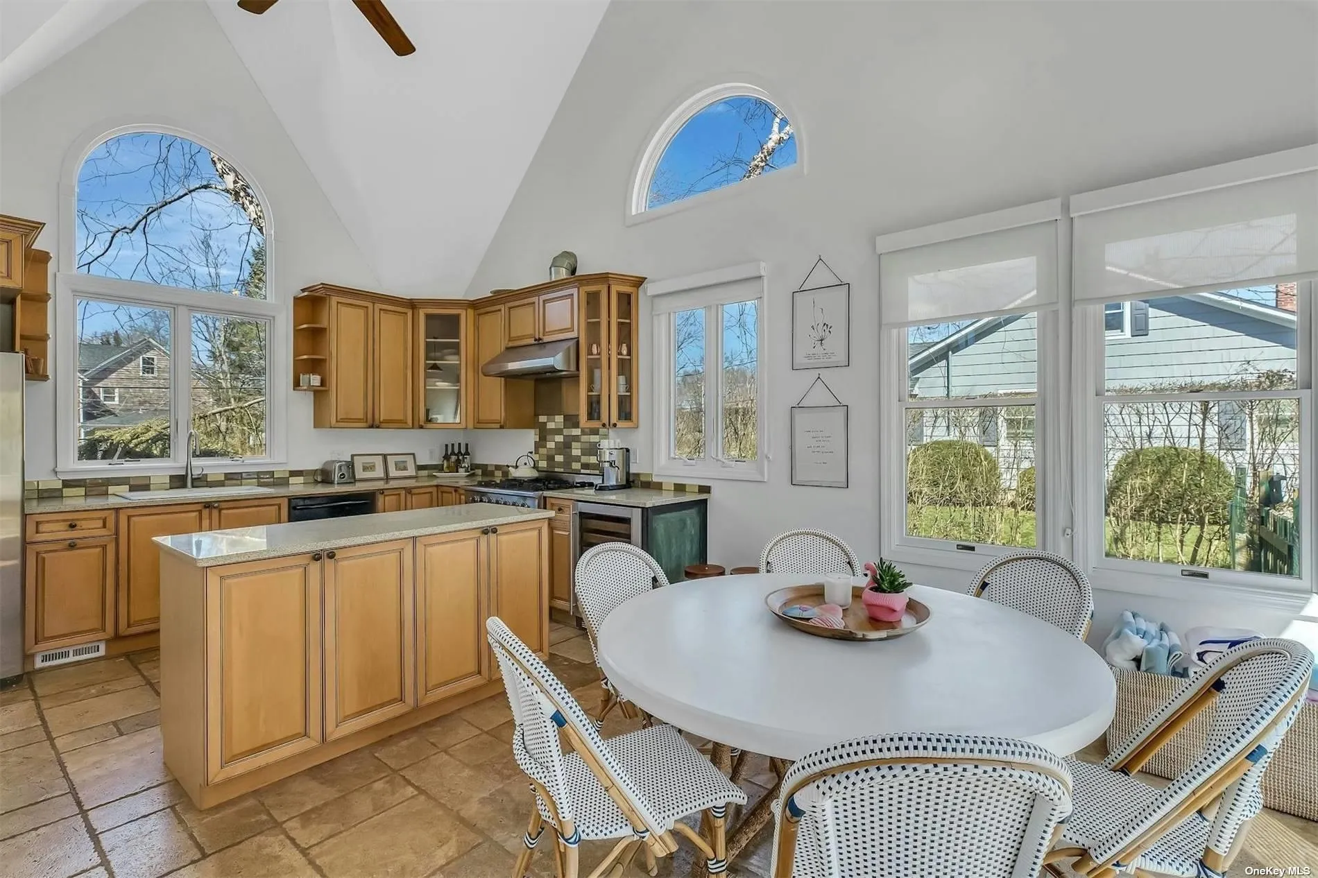 6 Nidzyn Avenue, Southampton, NY, 3 Bedrooms Bedrooms, 12 Rooms Rooms,3 BathroomsBathrooms,Residential Lease,For Rent,Nidzyn,0,L3541091 6 Nidzyn Avenue, Southampton, NY, 3 Bedrooms Bedrooms, 12 Rooms Rooms,3 BathroomsBathrooms,Residential Lease,For Rent,Nidzyn,0,L3541091