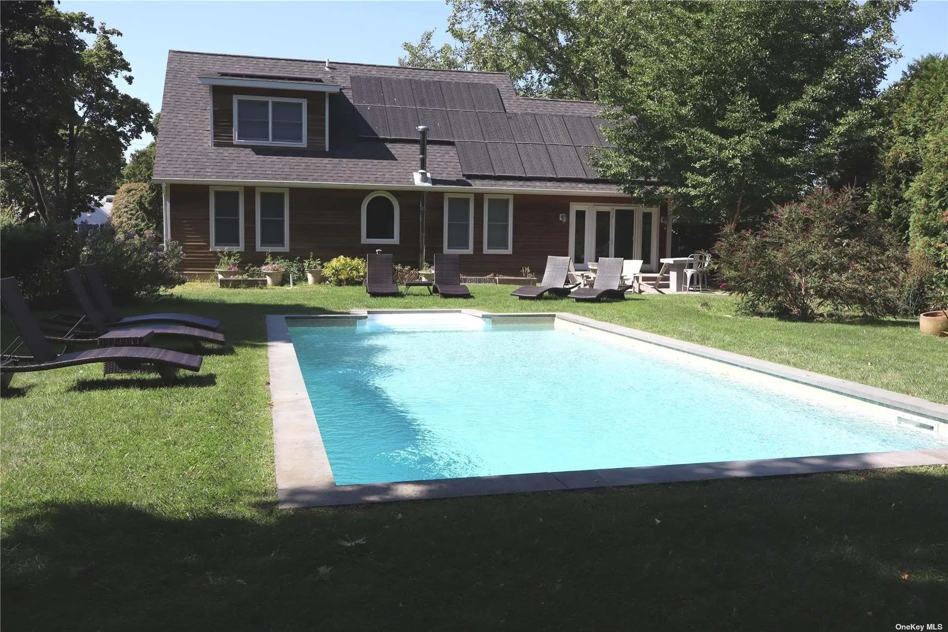 6 Nidzyn Avenue, Southampton, NY, 3 Bedrooms Bedrooms, 12 Rooms Rooms,3 BathroomsBathrooms,Residential Lease,For Rent,Nidzyn,0,L3541091 6 Nidzyn Avenue, Southampton, NY, 3 Bedrooms Bedrooms, 12 Rooms Rooms,3 BathroomsBathrooms,Residential Lease,For Rent,Nidzyn,0,L3541091