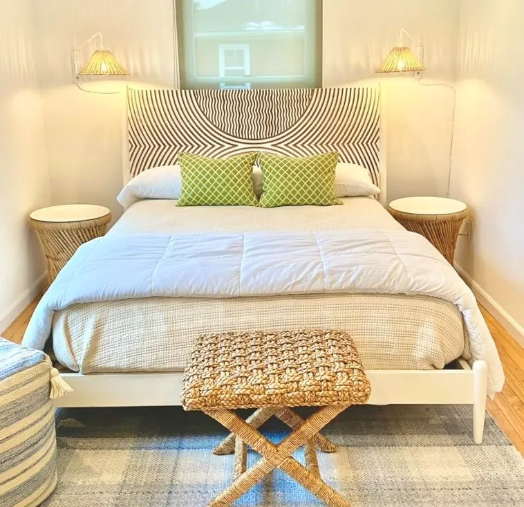 6 Nidzyn Avenue, Southampton, NY, 3 Bedrooms Bedrooms, 12 Rooms Rooms,3 BathroomsBathrooms,Residential Lease,For Rent,Nidzyn,0,L3541091 6 Nidzyn Avenue, Southampton, NY, 3 Bedrooms Bedrooms, 12 Rooms Rooms,3 BathroomsBathrooms,Residential Lease,For Rent,Nidzyn,0,L3541091