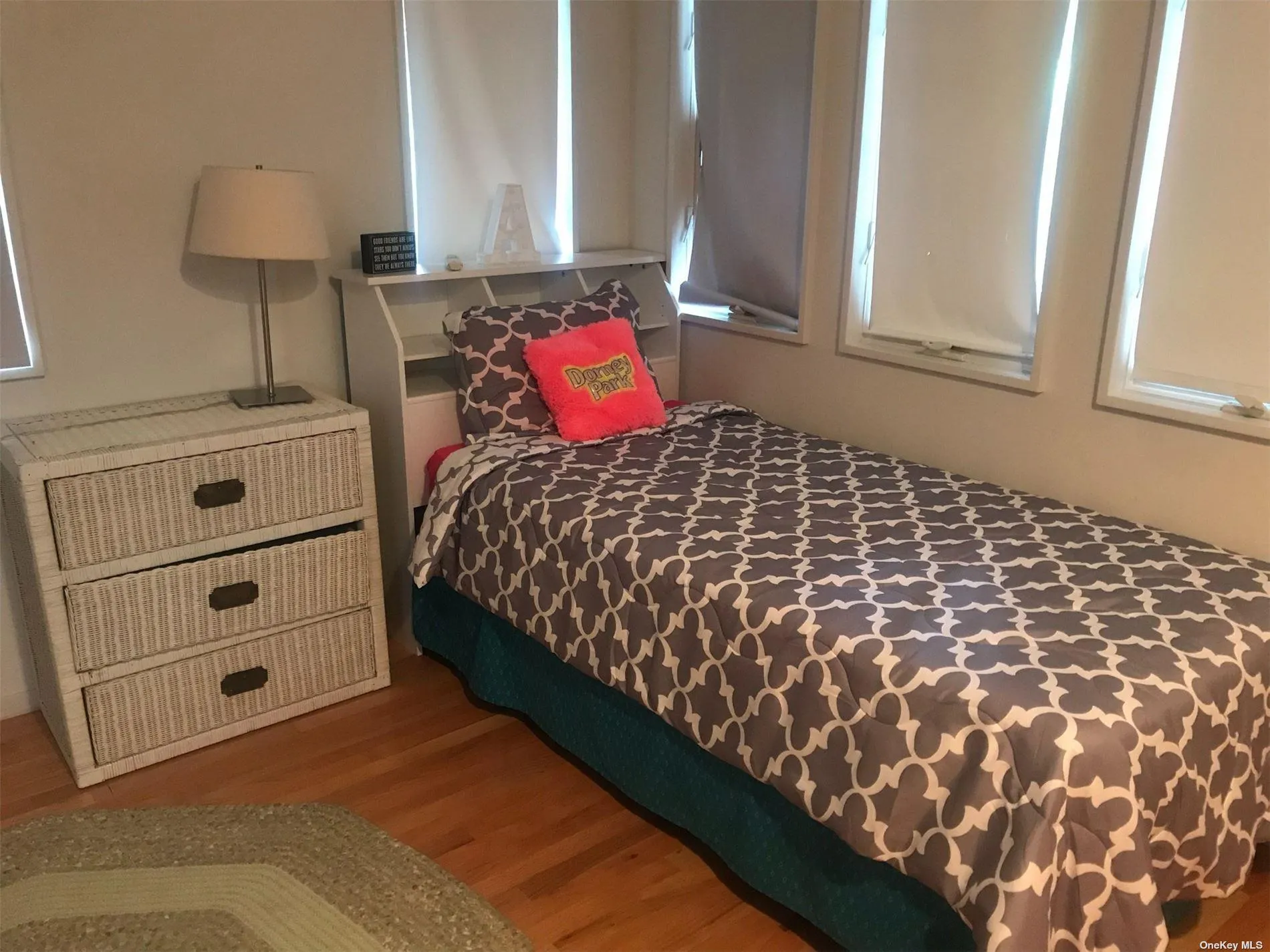 42 Evergreen, Islip, NY, 4 Bedrooms Bedrooms, 7 Rooms Rooms,2 BathroomsBathrooms,Residential Lease,Idx,Evergreen,0,L3541688 42 Evergreen, Islip, NY, 4 Bedrooms Bedrooms, 7 Rooms Rooms,2 BathroomsBathrooms,Residential Lease,Idx,Evergreen,0,L3541688