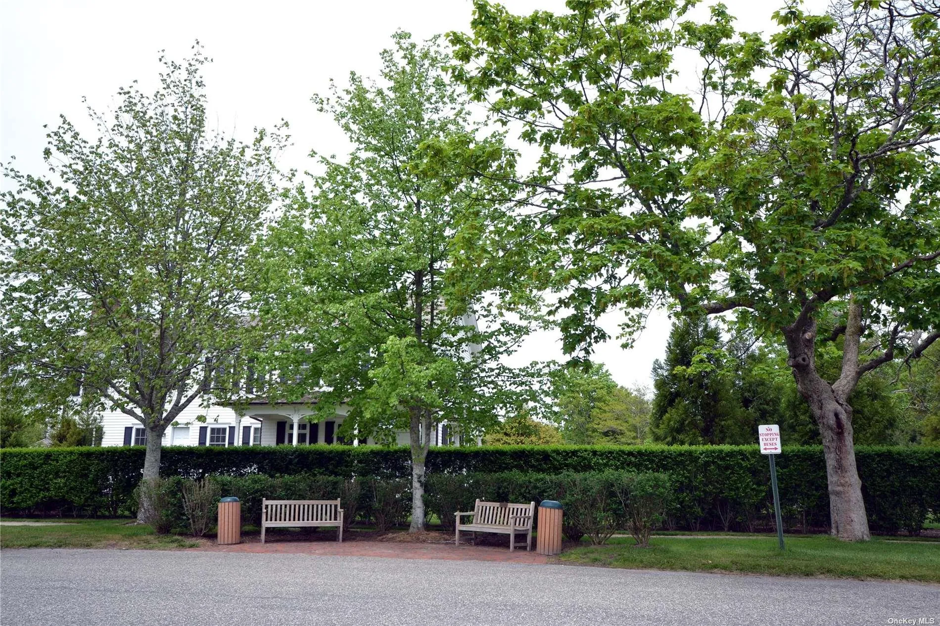 Quogue Jitney Stop Quogue Jitney Stop