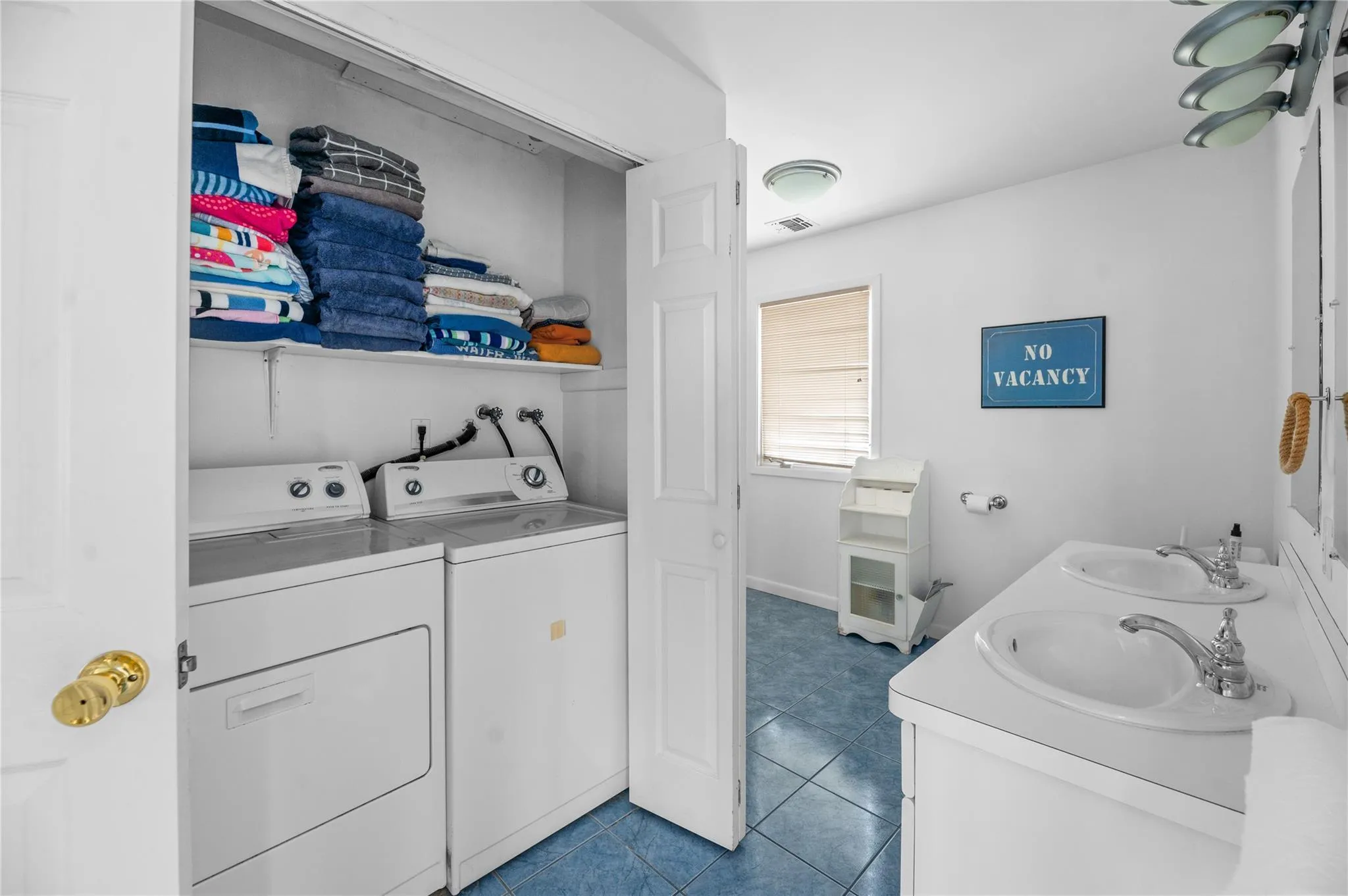 187 Cottage Walk, Islip, NY, 4 Bedrooms Bedrooms, 6 Rooms Rooms,2 BathroomsBathrooms,Residential Lease,For Rent,Cottage,0,L3544738 187 Cottage Walk, Islip, NY, 4 Bedrooms Bedrooms, 6 Rooms Rooms,2 BathroomsBathrooms,Residential Lease,For Rent,Cottage,0,L3544738