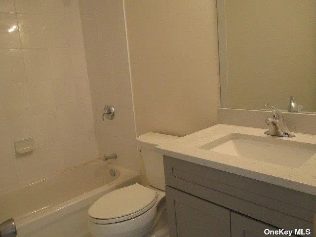 427 Macdonald Avenue, Brookhaven, NY, 4 Bedrooms Bedrooms, 9 Rooms Rooms,2 BathroomsBathrooms,Residential,For Rent,Macdonald,0,L3545690 427 Macdonald Avenue, Brookhaven, NY, 4 Bedrooms Bedrooms, 9 Rooms Rooms,2 BathroomsBathrooms,Residential,For Rent,Macdonald,0,L3545690