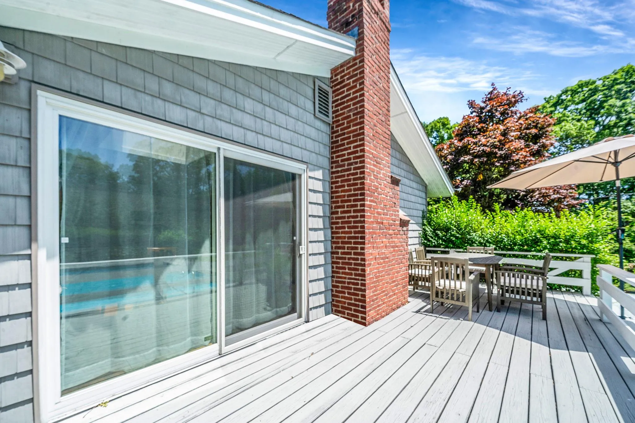 Deck featuring outdoor dining area Deck featuring outdoor dining area