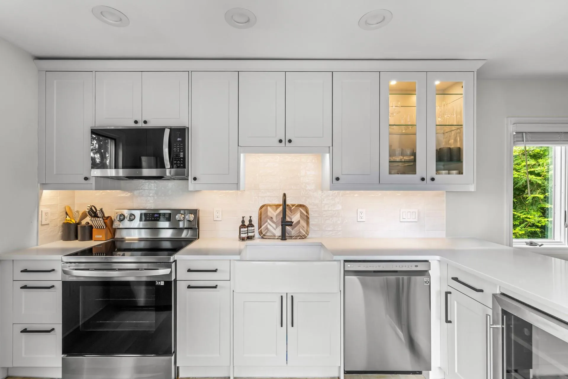 6 West End Avenue, Southampton, NY, 2 Bedrooms Bedrooms, 8 Rooms Rooms,1 BathroomBathrooms,Residential Lease,For Rent,West End,0,L3546142 6 West End Avenue, Southampton, NY, 2 Bedrooms Bedrooms, 8 Rooms Rooms,1 BathroomBathrooms,Residential Lease,For Rent,West End,0,L3546142