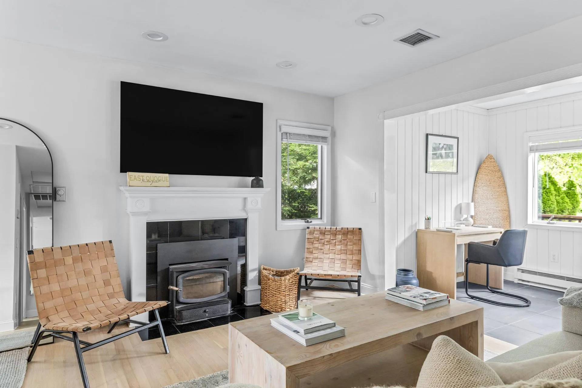 6 West End Avenue, Southampton, NY, 2 Bedrooms Bedrooms, 8 Rooms Rooms,1 BathroomBathrooms,Residential Lease,For Rent,West End,0,L3546142 6 West End Avenue, Southampton, NY, 2 Bedrooms Bedrooms, 8 Rooms Rooms,1 BathroomBathrooms,Residential Lease,For Rent,West End,0,L3546142