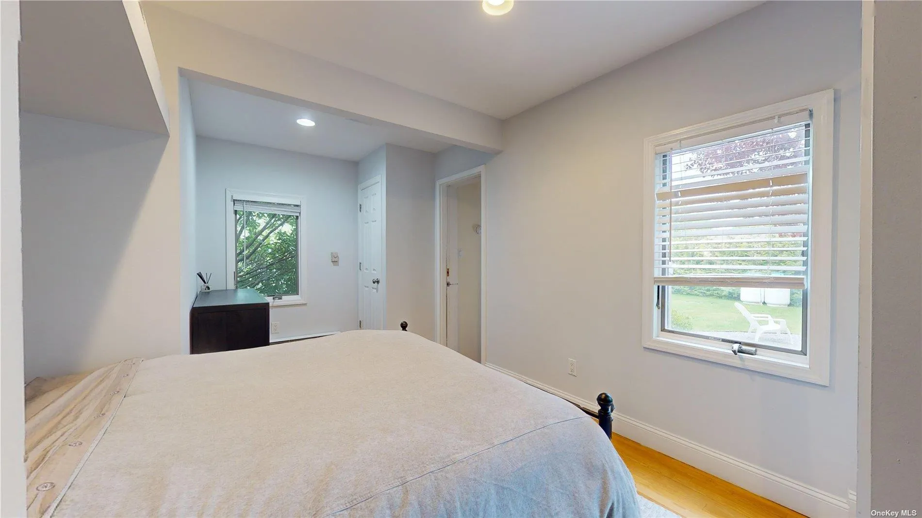 6 West End Avenue, Southampton, NY, 2 Bedrooms Bedrooms, 8 Rooms Rooms,1 BathroomBathrooms,Residential Lease,Idx,West End,0,L3546142 6 West End Avenue, Southampton, NY, 2 Bedrooms Bedrooms, 8 Rooms Rooms,1 BathroomBathrooms,Residential Lease,Idx,West End,0,L3546142