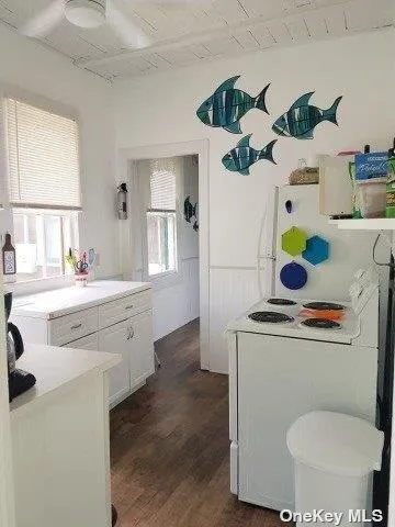 276 Cottage Walk, Islip, NY, 3 Bedrooms Bedrooms, 6 Rooms Rooms,1 BathroomBathrooms,Residential Lease,For Rent,Cottage,0,L3546577 276 Cottage Walk, Islip, NY, 3 Bedrooms Bedrooms, 6 Rooms Rooms,1 BathroomBathrooms,Residential Lease,For Rent,Cottage,0,L3546577