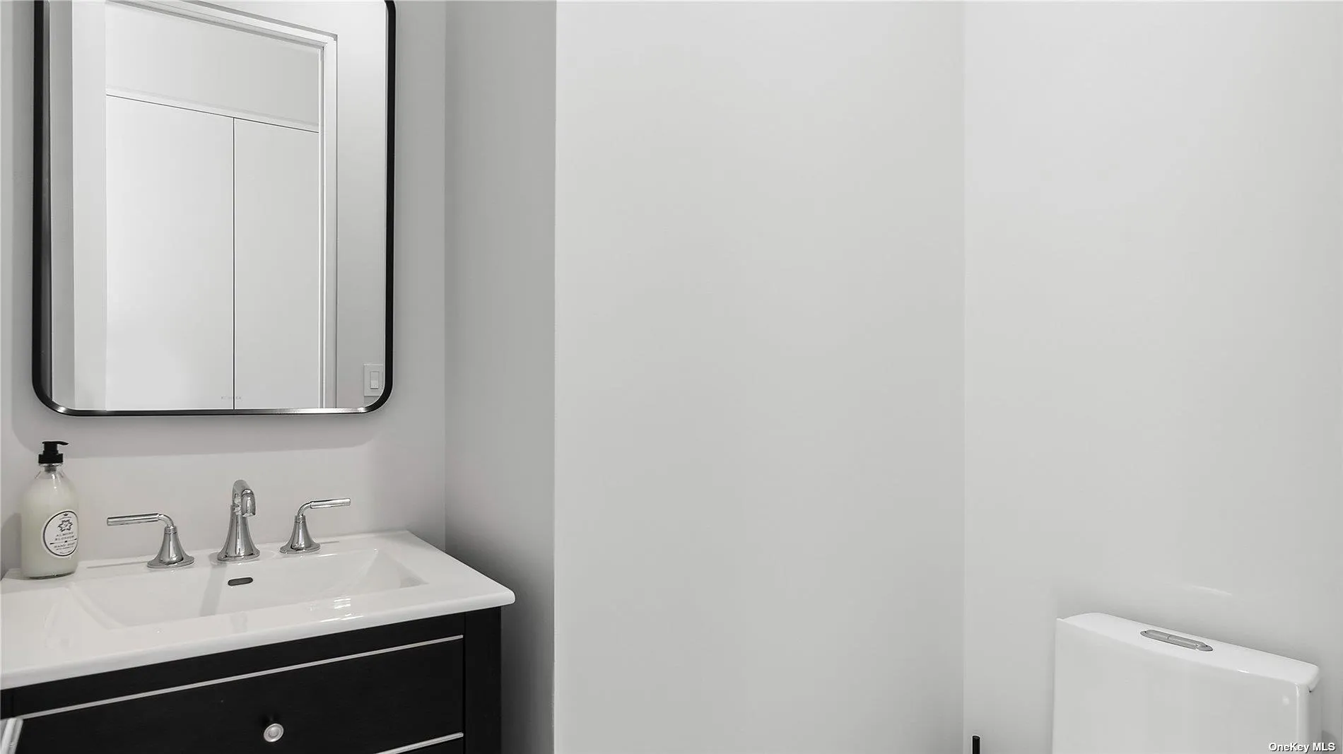 Powder Room Powder Room