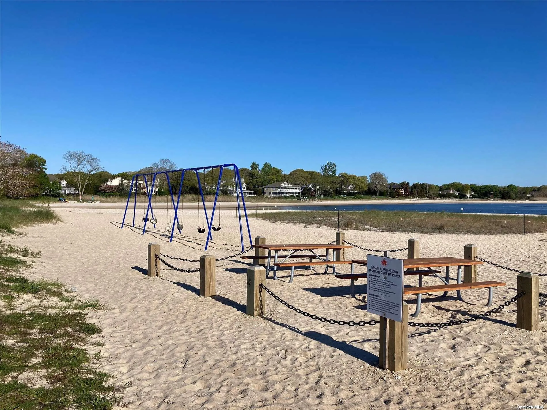 Goose Creek Beach on the bay Goose Creek Beach on the bay