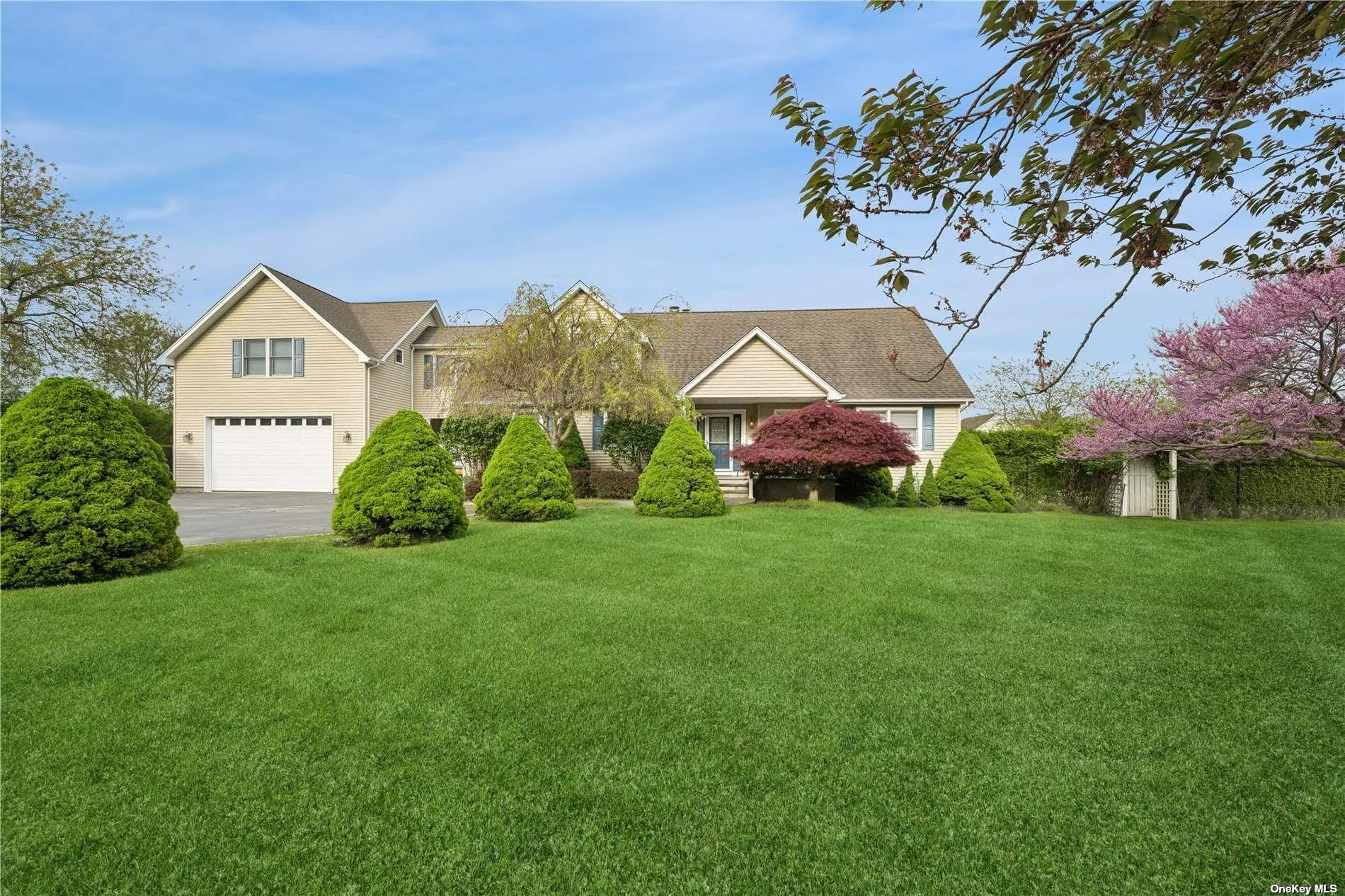 Lush landscaping thoughout Lush landscaping thoughout