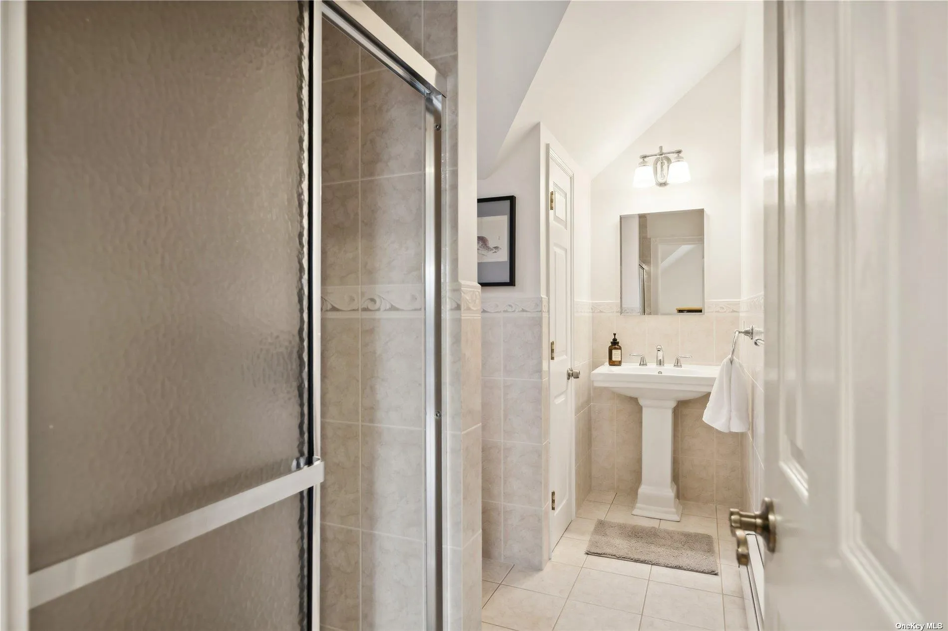 Primary ensuite Primary ensuite