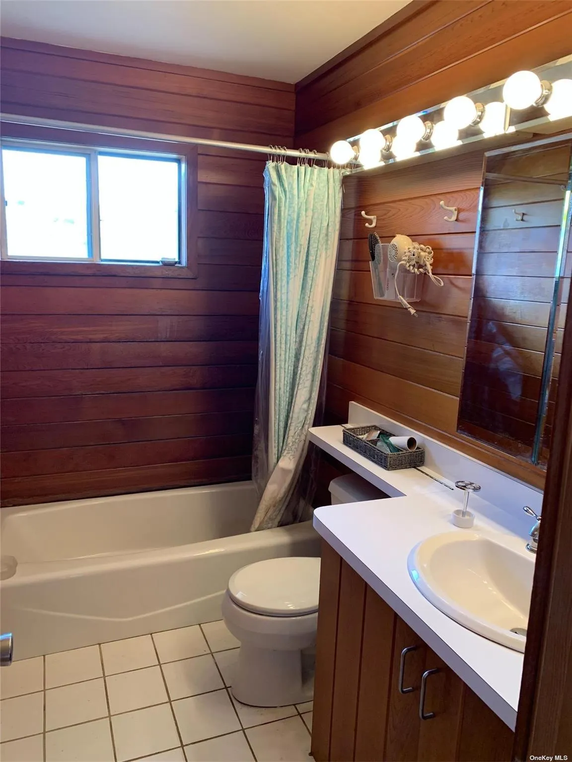 6 Sloop Walk, Islip, NY, 4 Bedrooms Bedrooms, 5 Rooms Rooms,2 BathroomsBathrooms,Residential Lease,For Rent,Sloop,0,L3550880 6 Sloop Walk, Islip, NY, 4 Bedrooms Bedrooms, 5 Rooms Rooms,2 BathroomsBathrooms,Residential Lease,For Rent,Sloop,0,L3550880