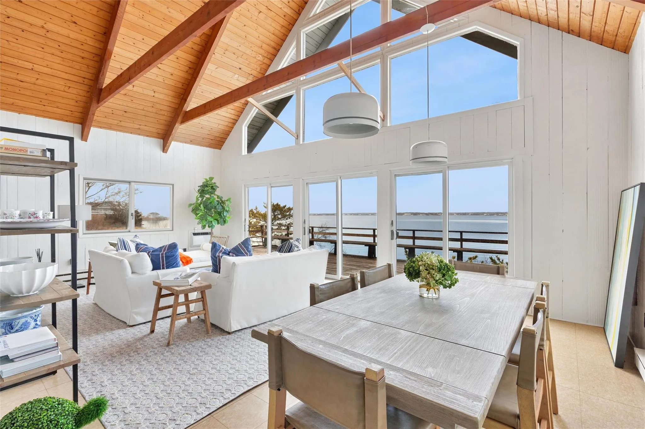 Bright & happy home on the water, western facing for spectacular sunsets Bright & happy home on the water, western facing for spectacular sunsets