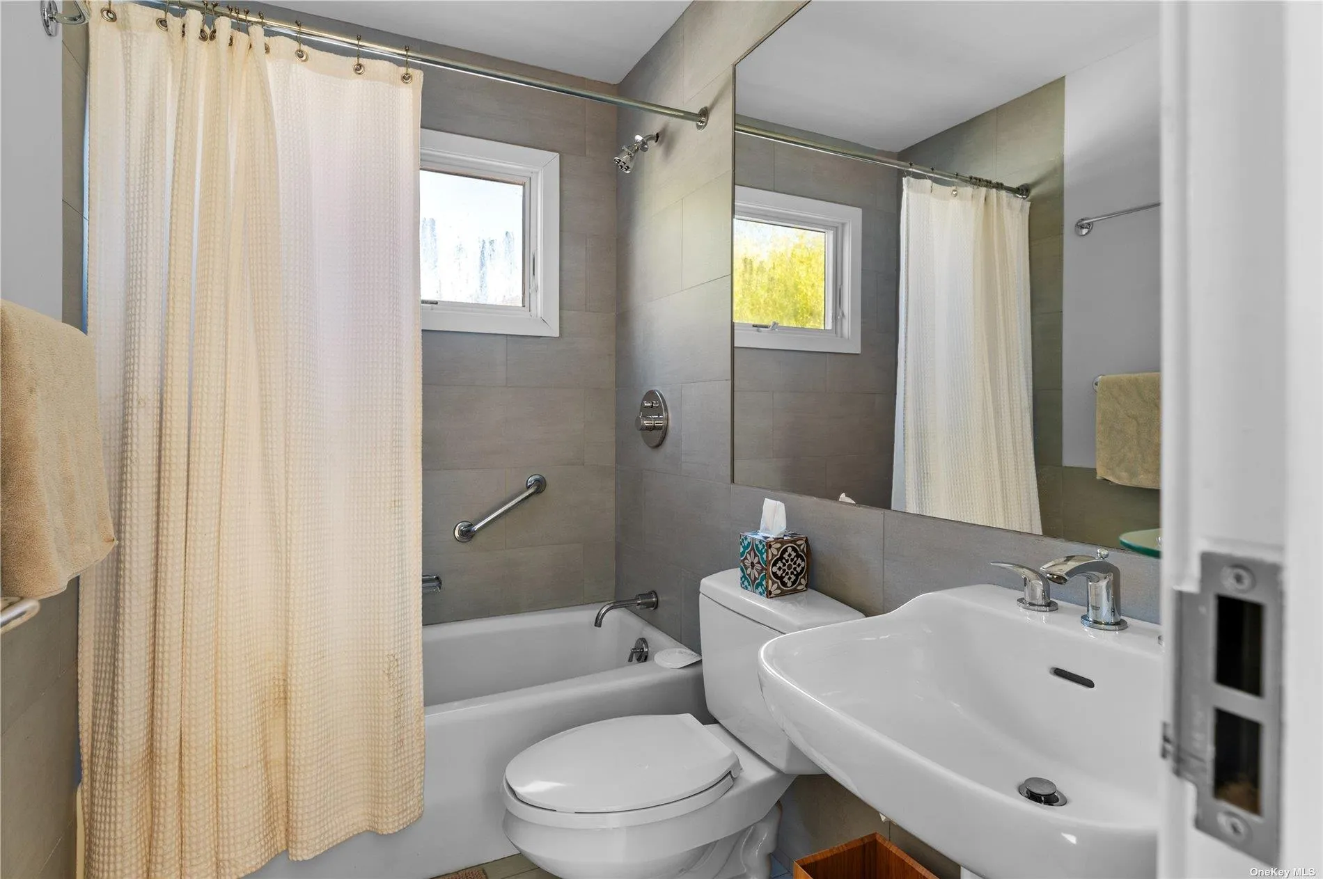 36 Beachwold Avenue, Islip, NY, 4 Bedrooms Bedrooms, 7 Rooms Rooms,2 BathroomsBathrooms,Residential Lease,Idx,Beachwold,0,L3551618 36 Beachwold Avenue, Islip, NY, 4 Bedrooms Bedrooms, 7 Rooms Rooms,2 BathroomsBathrooms,Residential Lease,Idx,Beachwold,0,L3551618