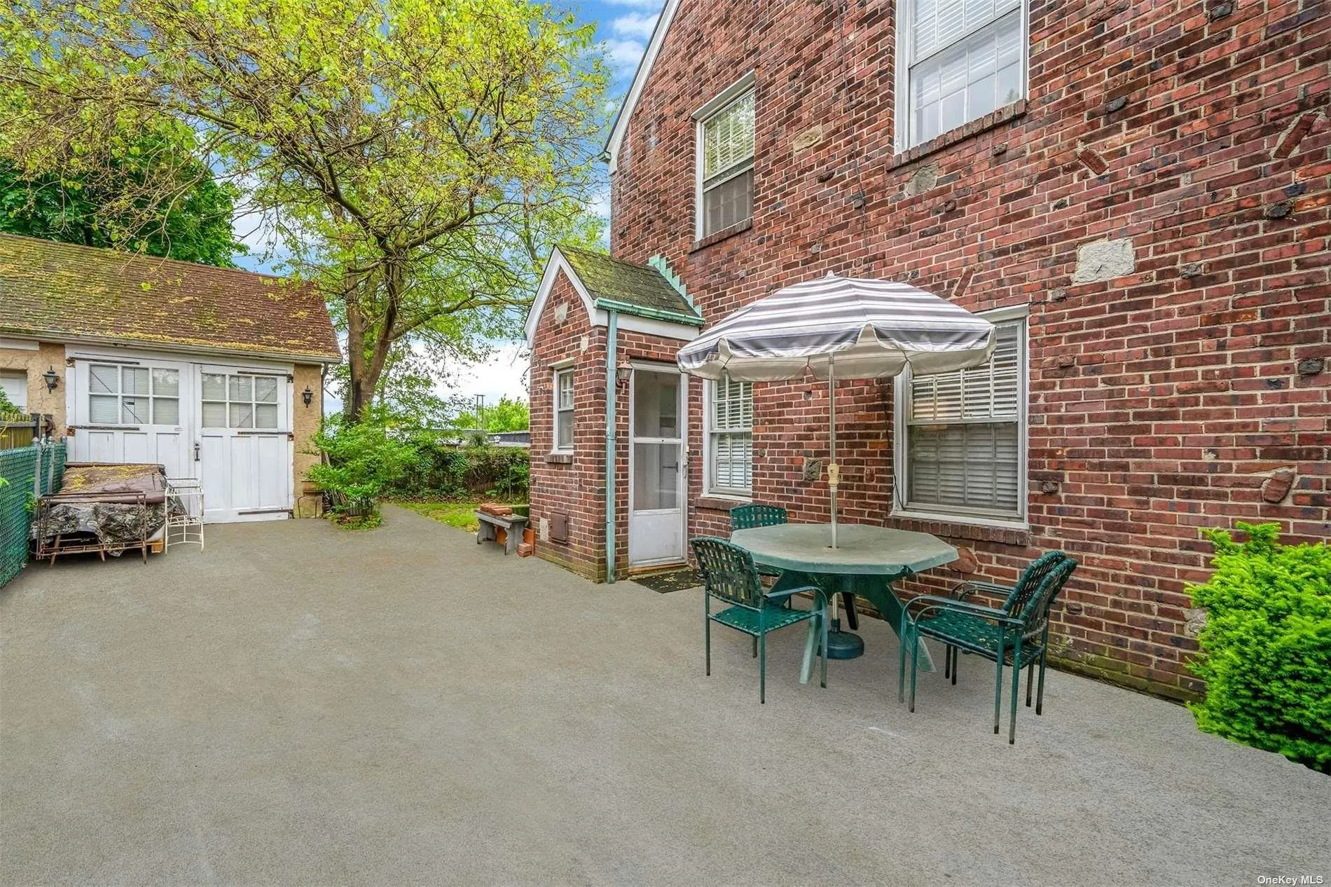 60-14 60th Avenue, New York, NY, 3 Bedrooms Bedrooms, 6 Rooms Rooms,2 BathroomsBathrooms,Residential,For Rent,60th,0,L3551646 60-14 60th Avenue, New York, NY, 3 Bedrooms Bedrooms, 6 Rooms Rooms,2 BathroomsBathrooms,Residential,For Rent,60th,0,L3551646