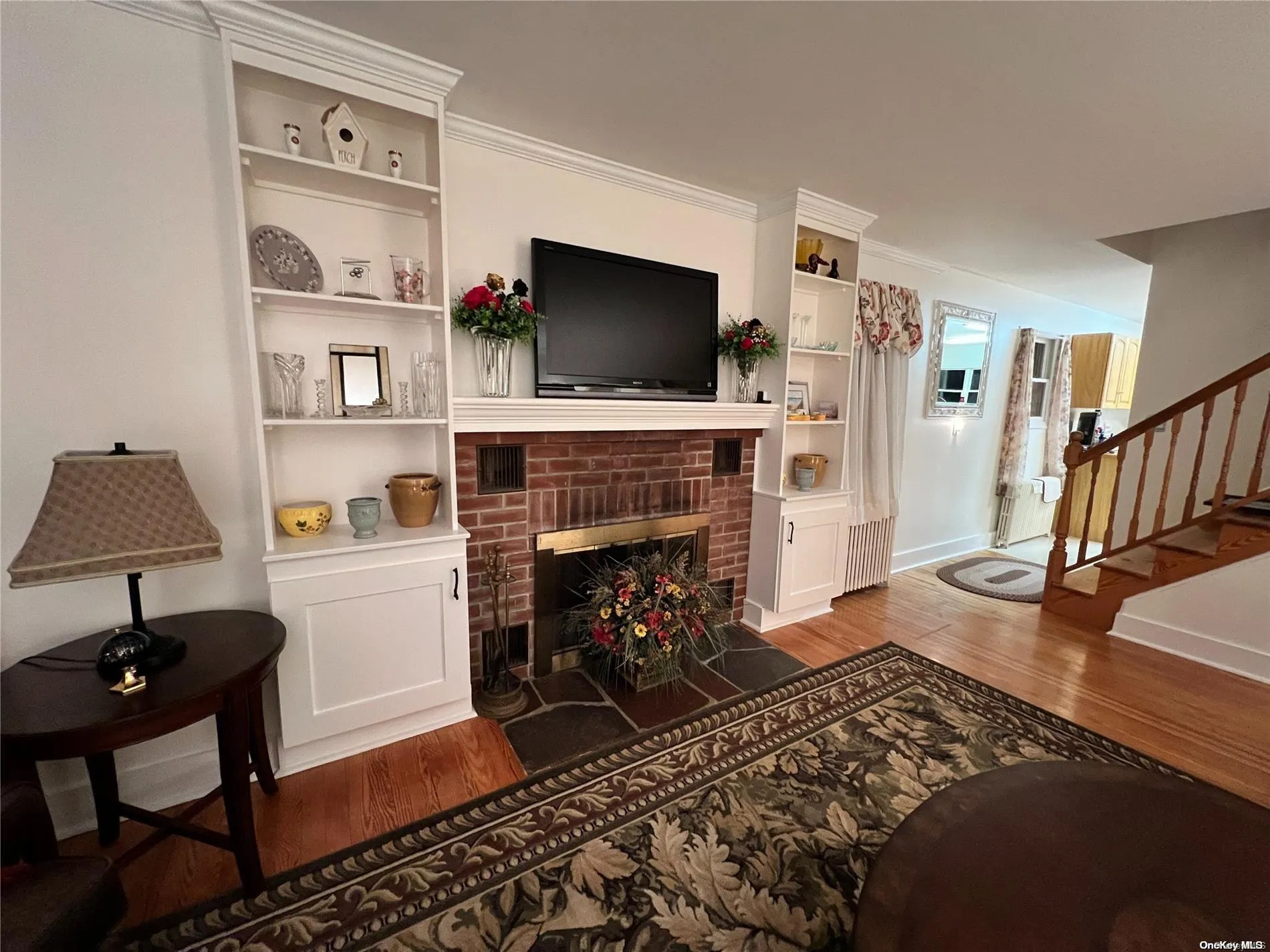 L/R with Fireplace L/R with Fireplace