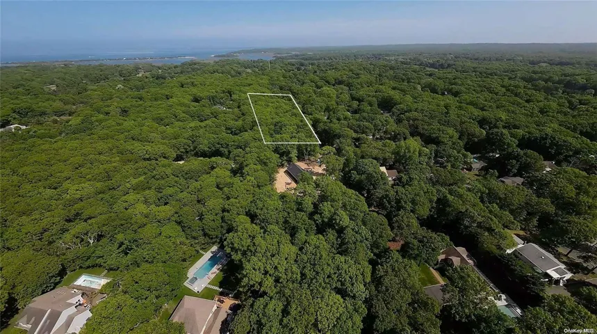 35 Washington Avenue, East Hampton, Ny 11937