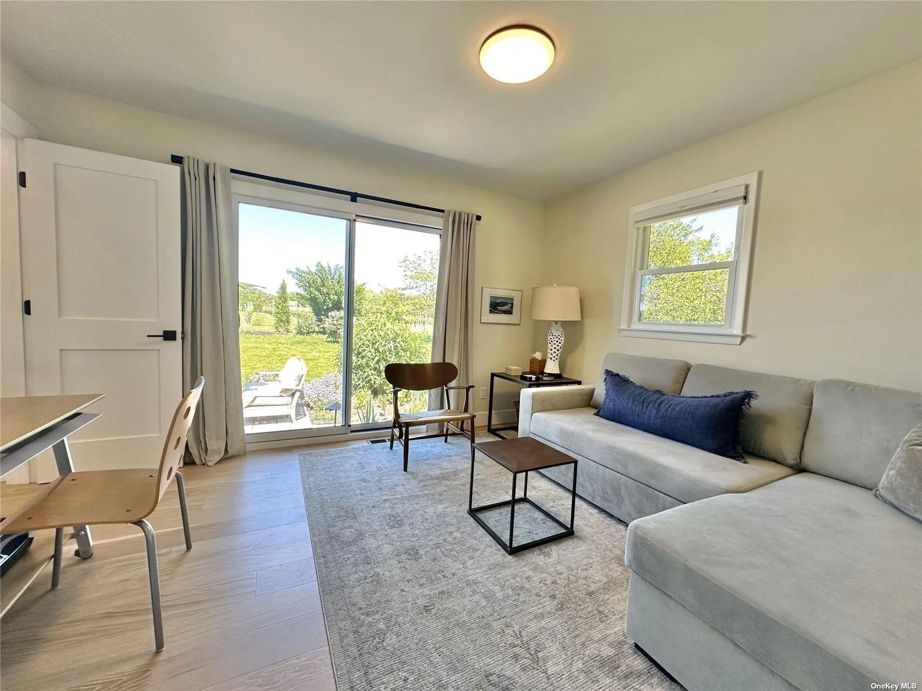 Den / Office with Pull Out Couch & TV Den / Office with Pull Out Couch & TV