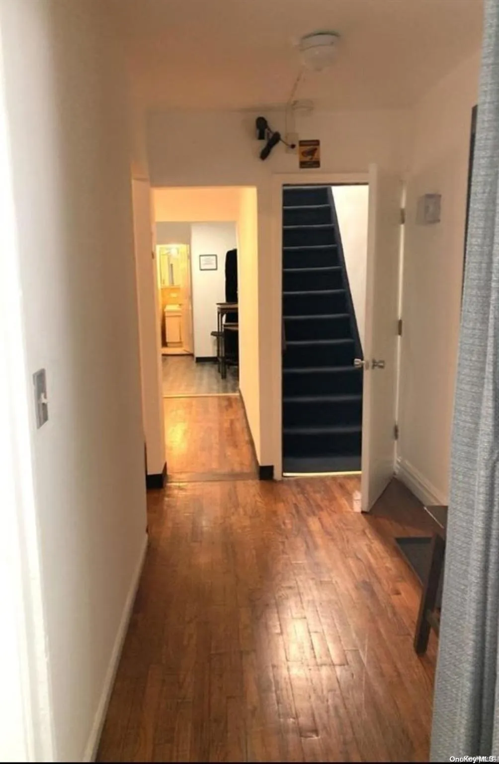 31-10 95th Street, New York, NY, 3 Bedrooms Bedrooms, 6 Rooms Rooms,1 BathroomBathrooms,Residential,For Rent,95th,0,L3553769 31-10 95th Street, New York, NY, 3 Bedrooms Bedrooms, 6 Rooms Rooms,1 BathroomBathrooms,Residential,For Rent,95th,0,L3553769