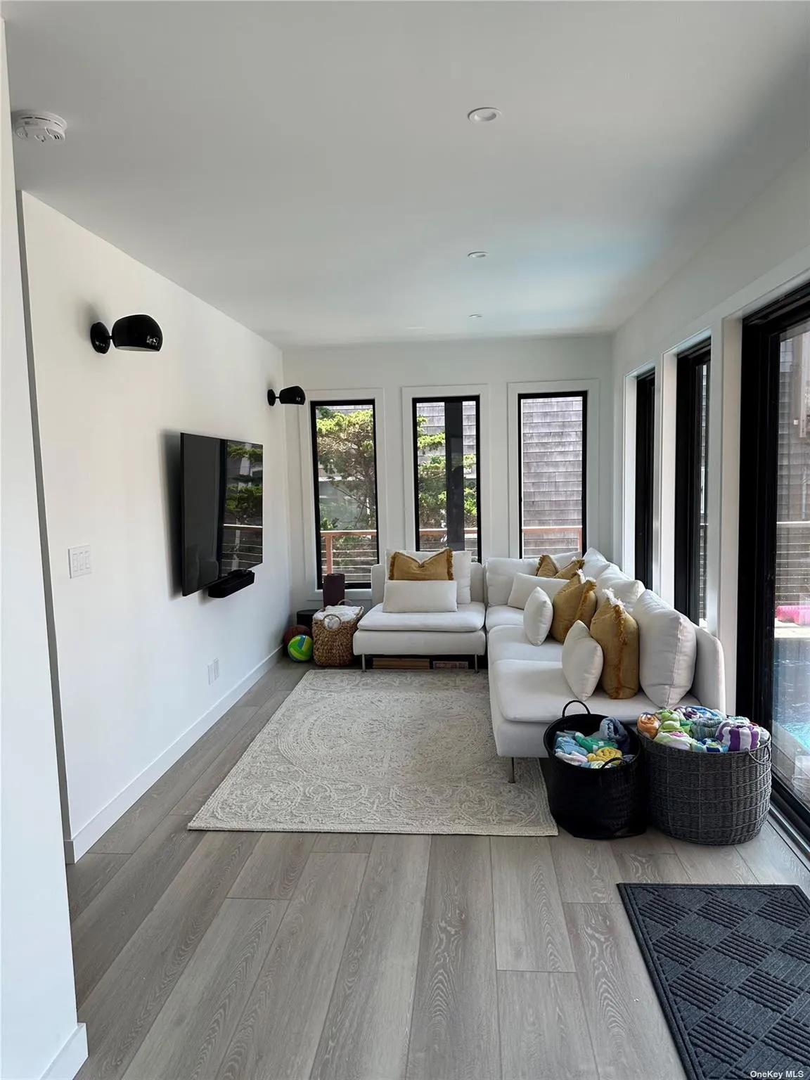 35 Huron Street, Brookhaven, NY, 4 Bedrooms Bedrooms, 9 Rooms Rooms,4 BathroomsBathrooms,Residential Lease,For Rent,Huron,0,L3554541 35 Huron Street, Brookhaven, NY, 4 Bedrooms Bedrooms, 9 Rooms Rooms,4 BathroomsBathrooms,Residential Lease,For Rent,Huron,0,L3554541