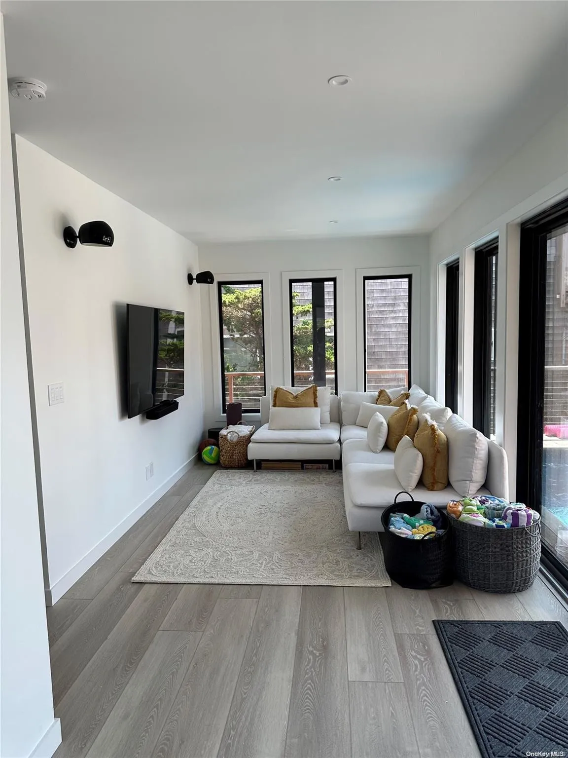 35 Huron Street, Brookhaven, NY, 4 Bedrooms Bedrooms, 9 Rooms Rooms,4 BathroomsBathrooms,Residential Lease,For Rent,Huron,0,L3554541 35 Huron Street, Brookhaven, NY, 4 Bedrooms Bedrooms, 9 Rooms Rooms,4 BathroomsBathrooms,Residential Lease,For Rent,Huron,0,L3554541