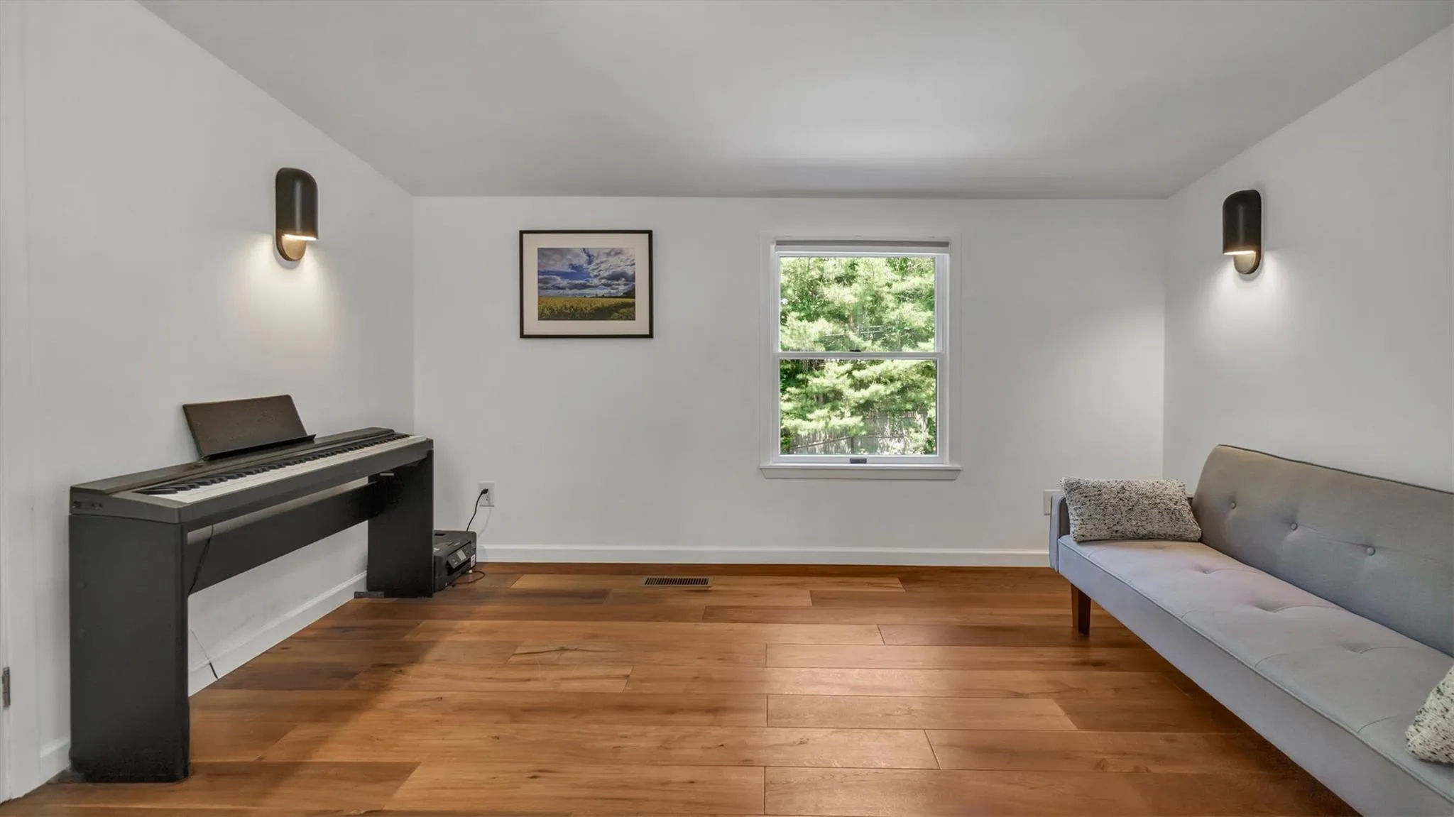 18 Bay View Road, Southampton, NY, 3 Bedrooms Bedrooms, 13 Rooms Rooms,3 BathroomsBathrooms,Residential Lease,For Rent,Bay View,0,L3557648 18 Bay View Road, Southampton, NY, 3 Bedrooms Bedrooms, 13 Rooms Rooms,3 BathroomsBathrooms,Residential Lease,For Rent,Bay View,0,L3557648