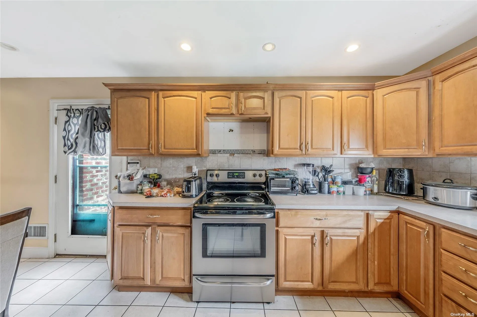 263 Park Drive, Oyster Bay, NY, 5 Bedrooms Bedrooms, 10 Rooms Rooms,3 BathroomsBathrooms,Residential,For Rent,Park,0,L3559928 263 Park Drive, Oyster Bay, NY, 5 Bedrooms Bedrooms, 10 Rooms Rooms,3 BathroomsBathrooms,Residential,For Rent,Park,0,L3559928