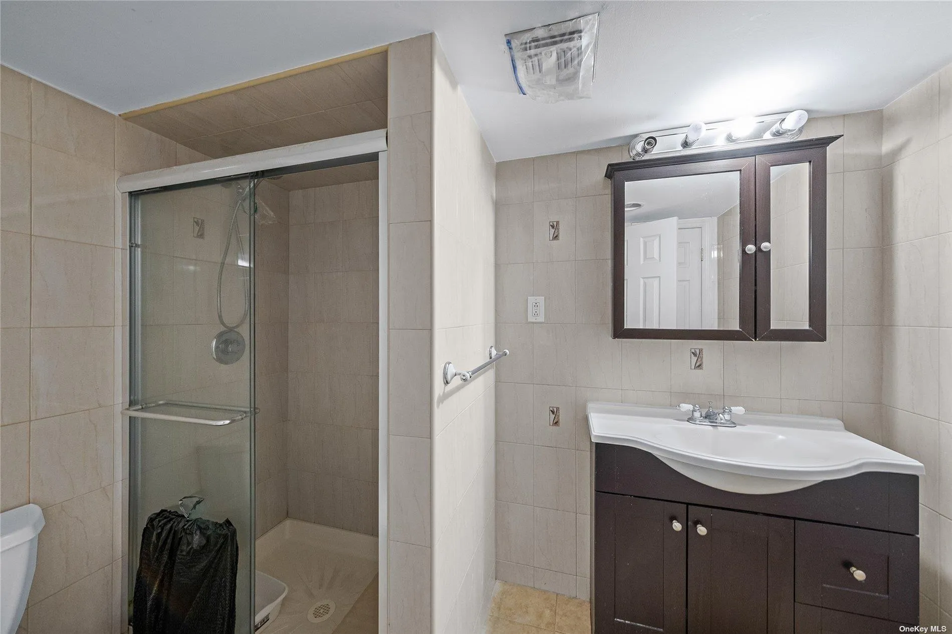 263 Park Drive, Oyster Bay, NY, 5 Bedrooms Bedrooms, 10 Rooms Rooms,3 BathroomsBathrooms,Residential,For Rent,Park,0,L3559928 263 Park Drive, Oyster Bay, NY, 5 Bedrooms Bedrooms, 10 Rooms Rooms,3 BathroomsBathrooms,Residential,For Rent,Park,0,L3559928