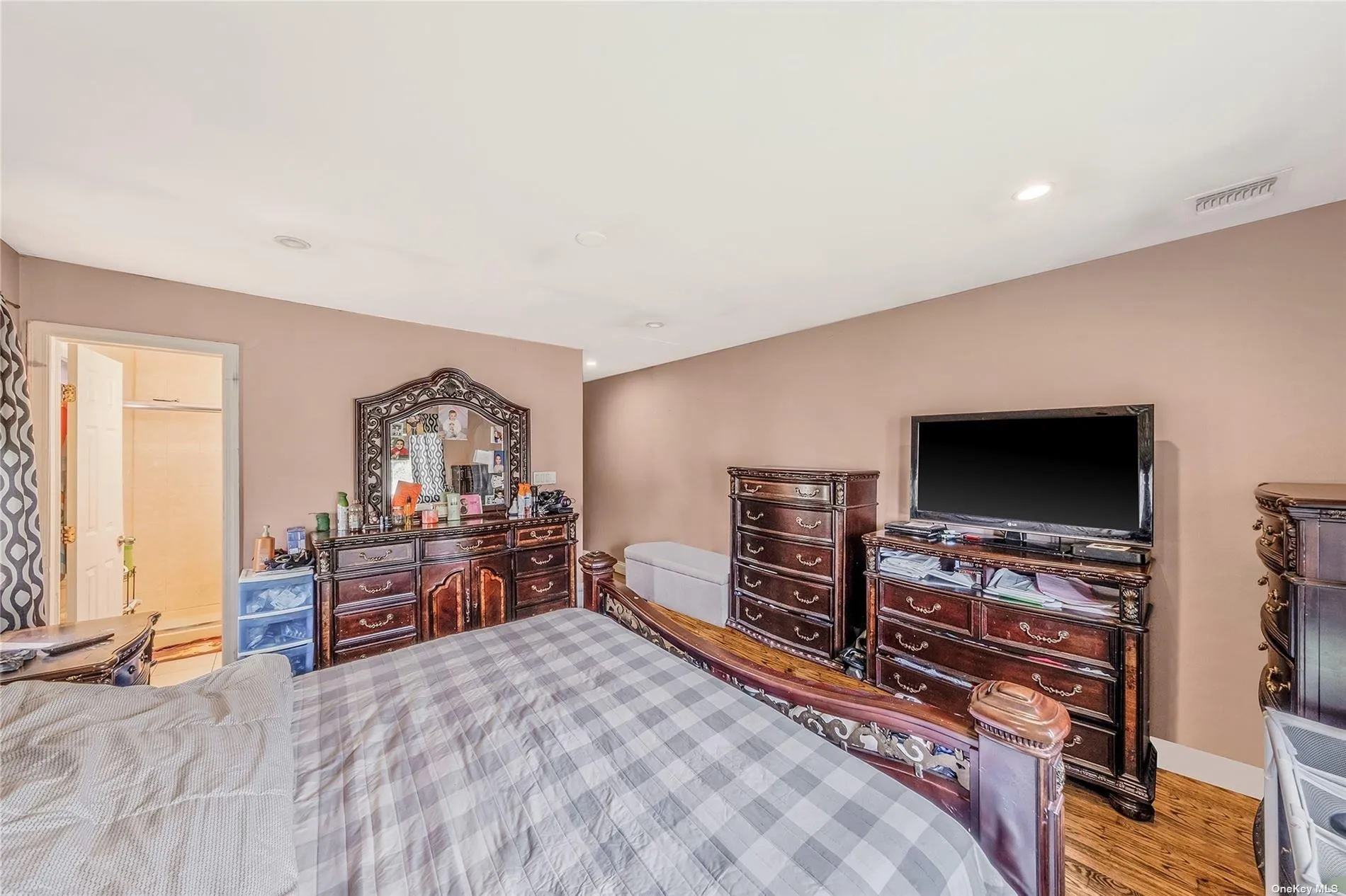 263 Park Drive, Oyster Bay, NY, 5 Bedrooms Bedrooms, 10 Rooms Rooms,3 BathroomsBathrooms,Residential,For Rent,Park,0,L3559928 263 Park Drive, Oyster Bay, NY, 5 Bedrooms Bedrooms, 10 Rooms Rooms,3 BathroomsBathrooms,Residential,For Rent,Park,0,L3559928