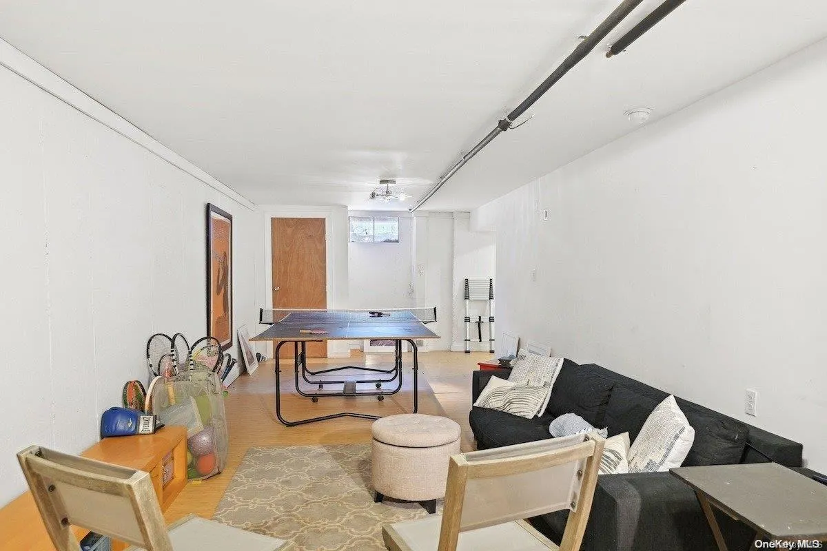 2 William Way, Southampton, NY, 4 Bedrooms Bedrooms, 17 Rooms Rooms,4 BathroomsBathrooms,Residential Lease,Idx,William,0,L3562415 2 William Way, Southampton, NY, 4 Bedrooms Bedrooms, 17 Rooms Rooms,4 BathroomsBathrooms,Residential Lease,Idx,William,0,L3562415