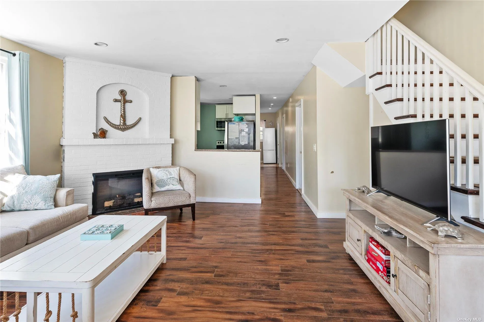 180 Cottage Walk, Islip, NY, 5 Bedrooms Bedrooms, 8 Rooms Rooms,2 BathroomsBathrooms,Residential Lease,For Rent,Cottage,0,L3562906 180 Cottage Walk, Islip, NY, 5 Bedrooms Bedrooms, 8 Rooms Rooms,2 BathroomsBathrooms,Residential Lease,For Rent,Cottage,0,L3562906