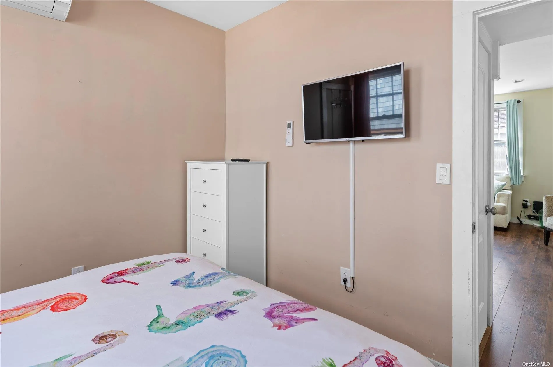 180 Cottage Walk, Islip, NY, 5 Bedrooms Bedrooms, 8 Rooms Rooms,2 BathroomsBathrooms,Residential Lease,For Rent,Cottage,0,L3562906 180 Cottage Walk, Islip, NY, 5 Bedrooms Bedrooms, 8 Rooms Rooms,2 BathroomsBathrooms,Residential Lease,For Rent,Cottage,0,L3562906