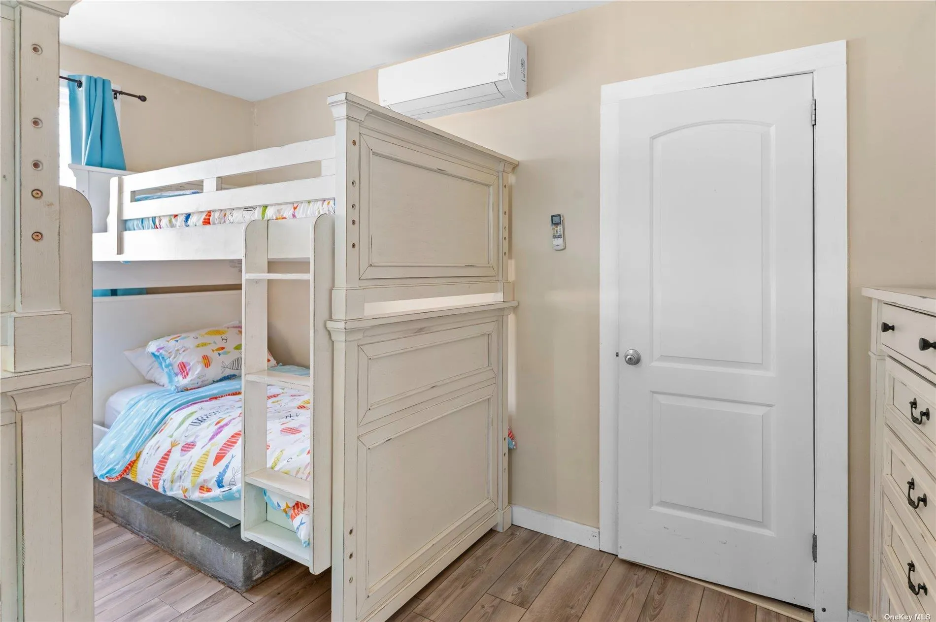 180 Cottage Walk, Islip, NY, 5 Bedrooms Bedrooms, 8 Rooms Rooms,2 BathroomsBathrooms,Residential Lease,For Rent,Cottage,0,L3562906 180 Cottage Walk, Islip, NY, 5 Bedrooms Bedrooms, 8 Rooms Rooms,2 BathroomsBathrooms,Residential Lease,For Rent,Cottage,0,L3562906