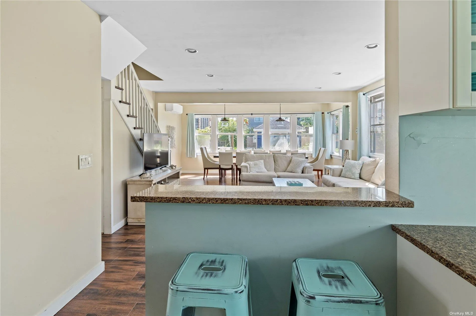 180 Cottage Walk, Islip, NY, 5 Bedrooms Bedrooms, 8 Rooms Rooms,2 BathroomsBathrooms,Residential Lease,For Rent,Cottage,0,L3562906 180 Cottage Walk, Islip, NY, 5 Bedrooms Bedrooms, 8 Rooms Rooms,2 BathroomsBathrooms,Residential Lease,For Rent,Cottage,0,L3562906