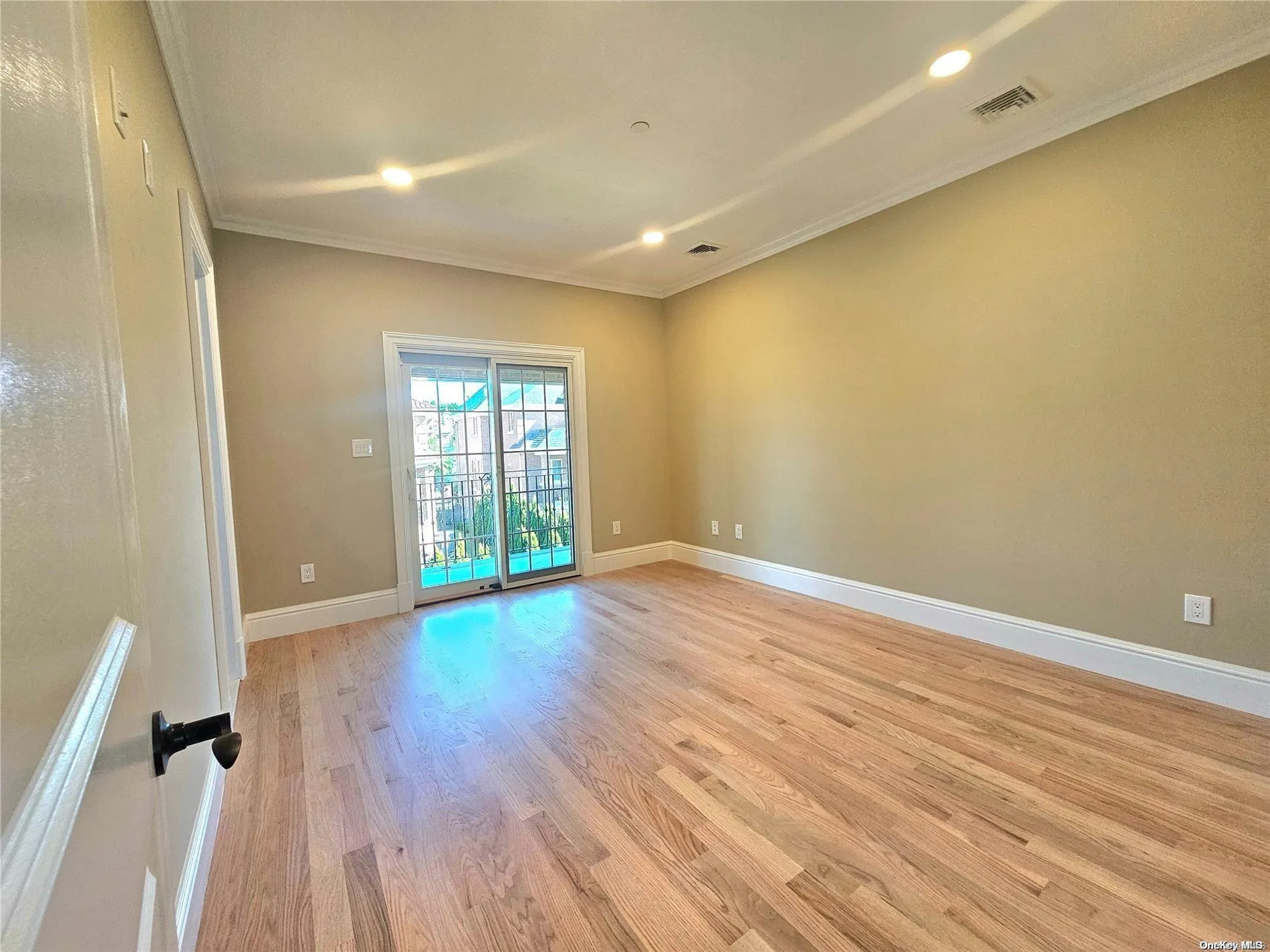 150-26 Sullivan Drive, New York, NY, 5 Bedrooms Bedrooms, 9 Rooms Rooms,5 BathroomsBathrooms,Residential,For Rent,Sullivan,0,L3563235 150-26 Sullivan Drive, New York, NY, 5 Bedrooms Bedrooms, 9 Rooms Rooms,5 BathroomsBathrooms,Residential,For Rent,Sullivan,0,L3563235