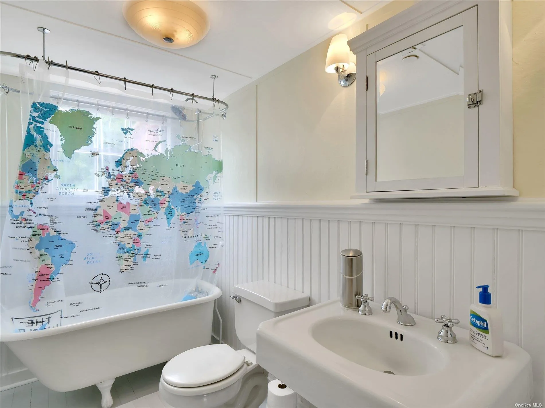 9 Ocean Avenue, Southampton, NY, 6 Bedrooms Bedrooms, 12 Rooms Rooms,3 BathroomsBathrooms,Residential Lease,For Rent,Ocean,0,L3563243 9 Ocean Avenue, Southampton, NY, 6 Bedrooms Bedrooms, 12 Rooms Rooms,3 BathroomsBathrooms,Residential Lease,For Rent,Ocean,0,L3563243