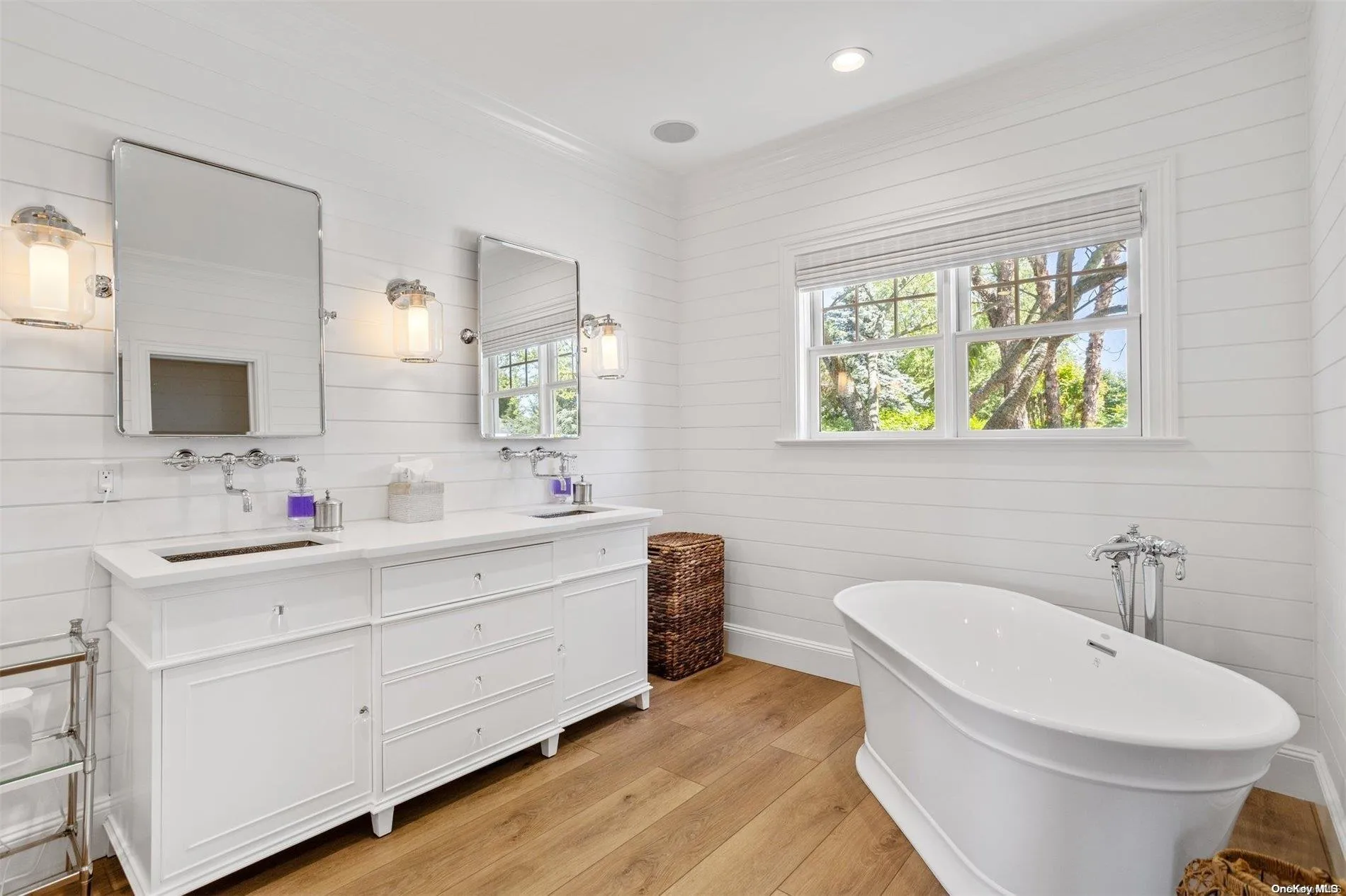 1250 Sound Drive, Southold, NY, 4 Bedrooms Bedrooms, 10 Rooms Rooms,4 BathroomsBathrooms,Residential Lease,Idx,Sound,0,L3565265 1250 Sound Drive, Southold, NY, 4 Bedrooms Bedrooms, 10 Rooms Rooms,4 BathroomsBathrooms,Residential Lease,Idx,Sound,0,L3565265