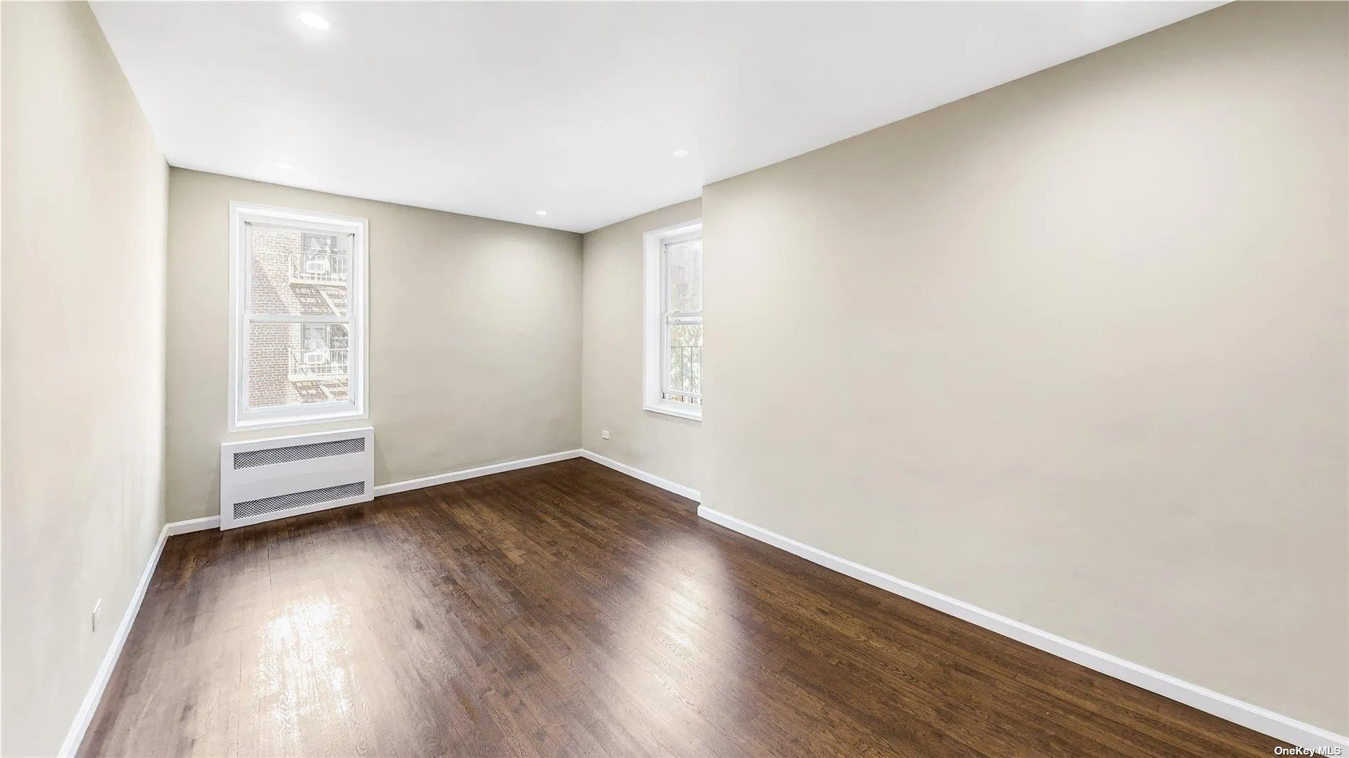 35-38 75th Street, New York, NY, 1 Bedroom Bedrooms, 3 Rooms Rooms,1 BathroomBathrooms,Residential,For Rent,75th Street,0,L3565391 35-38 75th Street, New York, NY, 1 Bedroom Bedrooms, 3 Rooms Rooms,1 BathroomBathrooms,Residential,For Rent,75th Street,0,L3565391