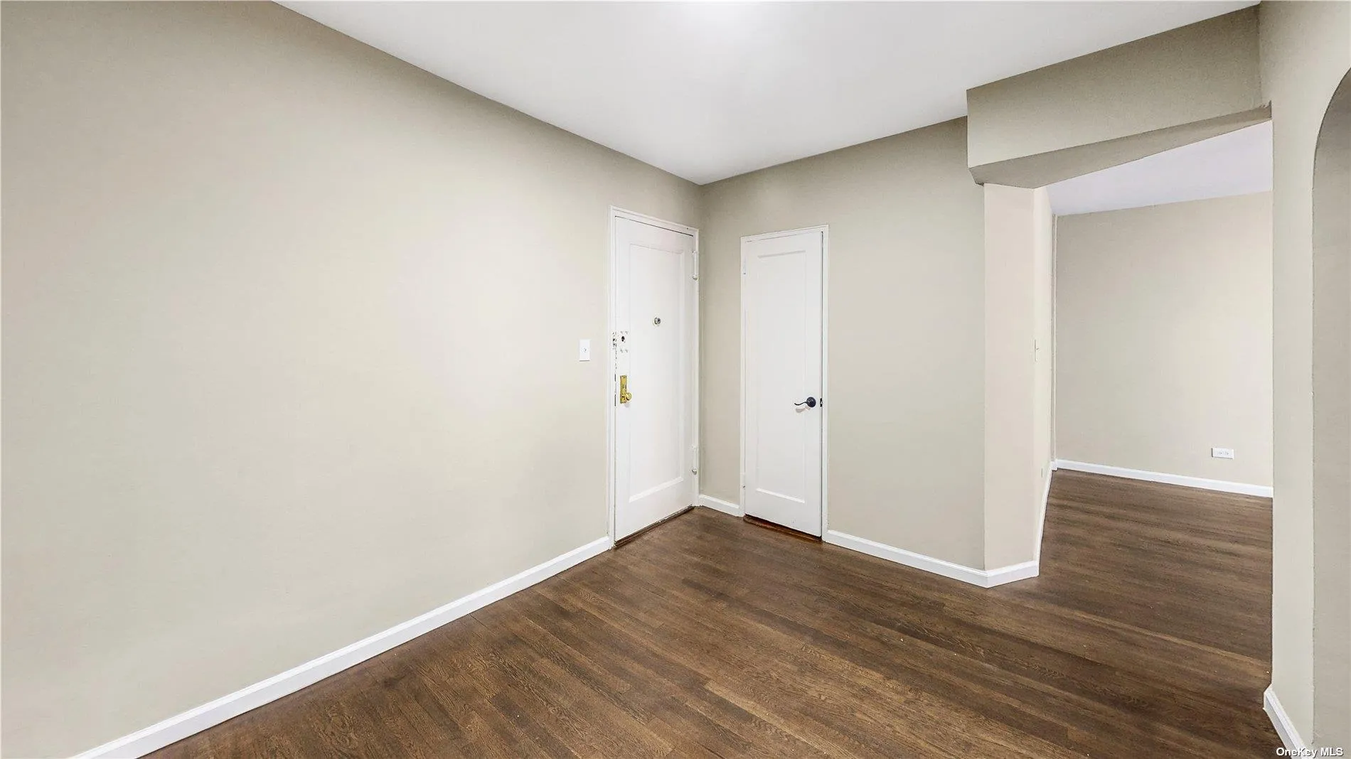 35-38 75th Street, New York, NY, 1 Bedroom Bedrooms, 3 Rooms Rooms,1 BathroomBathrooms,Residential,For Rent,75th Street,0,L3565391 35-38 75th Street, New York, NY, 1 Bedroom Bedrooms, 3 Rooms Rooms,1 BathroomBathrooms,Residential,For Rent,75th Street,0,L3565391