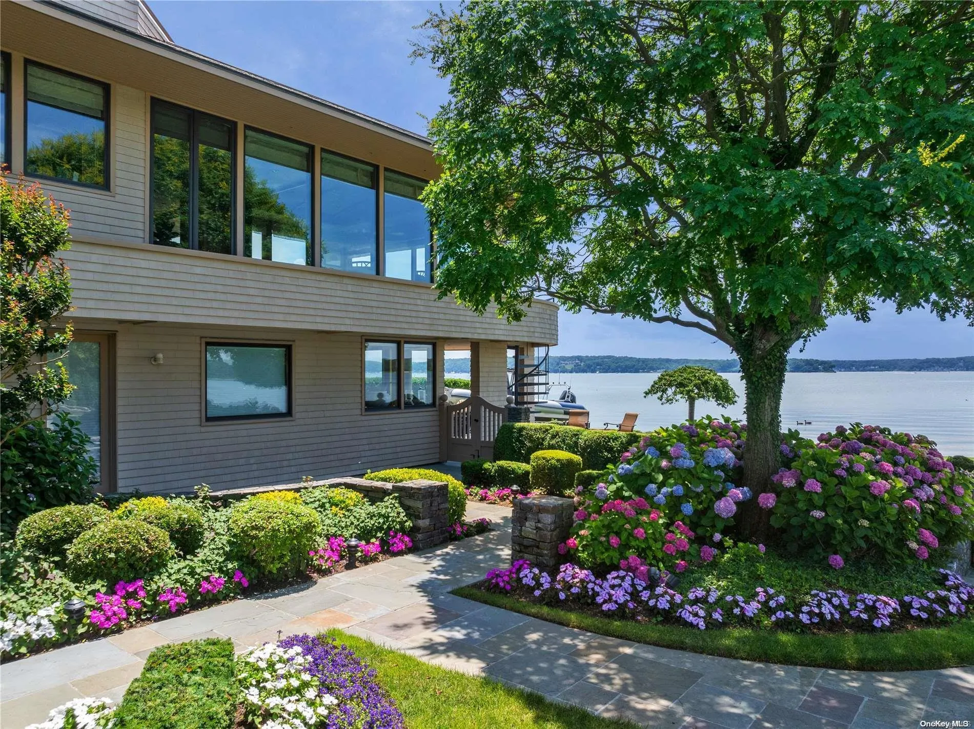 241 Asharoken Avenue, Huntington, NY, 7 Bedrooms Bedrooms, 15 Rooms Rooms,6 BathroomsBathrooms,Residential,For Rent,Asharoken,0,L3565784 241 Asharoken Avenue, Huntington, NY, 7 Bedrooms Bedrooms, 15 Rooms Rooms,6 BathroomsBathrooms,Residential,For Rent,Asharoken,0,L3565784
