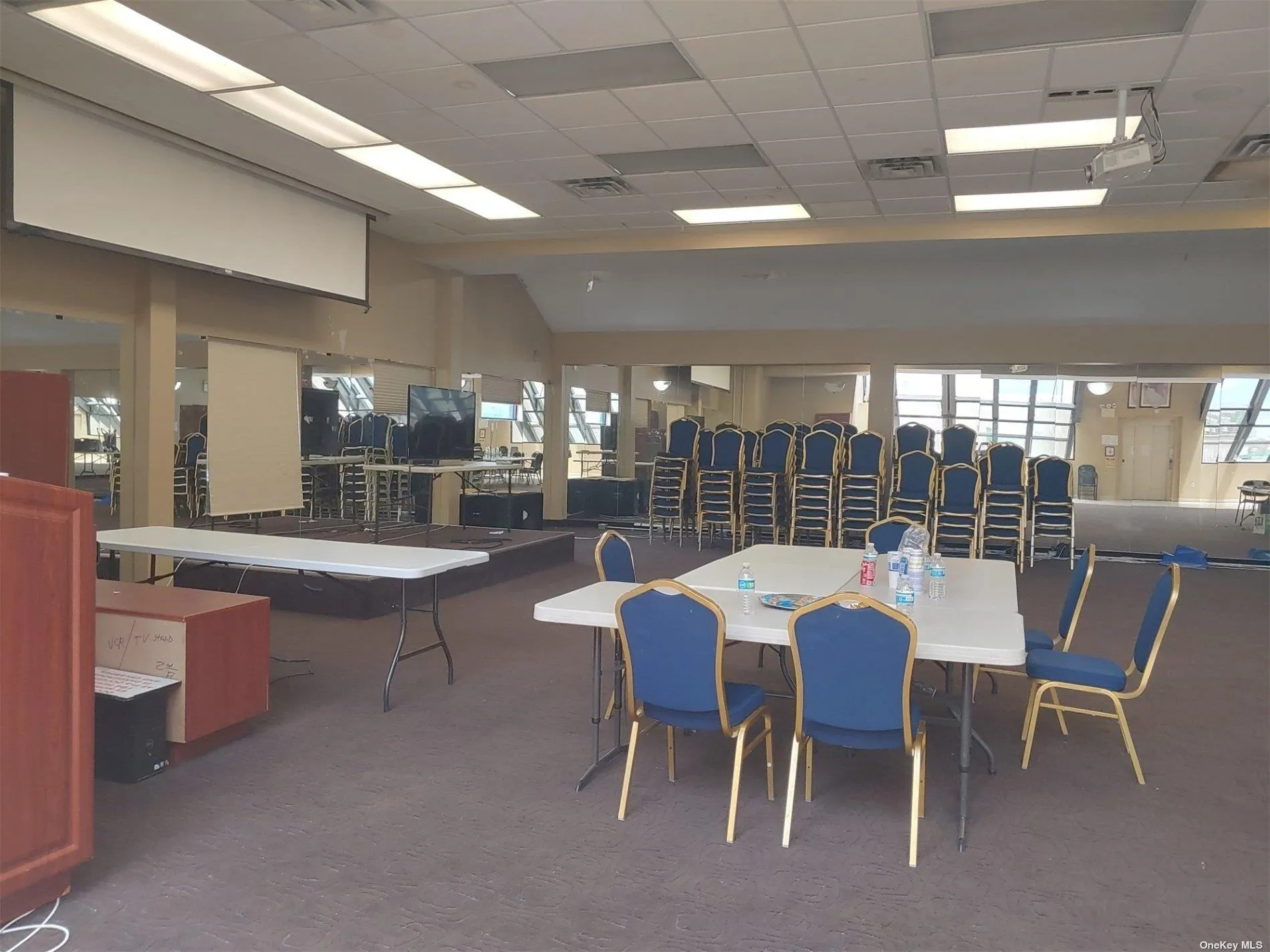 257-10 Union Turnpike, New York, NY, ,Commercial Lease,Idx,Union Turnpike,0,L3568038 257-10 Union Turnpike, New York, NY, ,Commercial Lease,Idx,Union Turnpike,0,L3568038