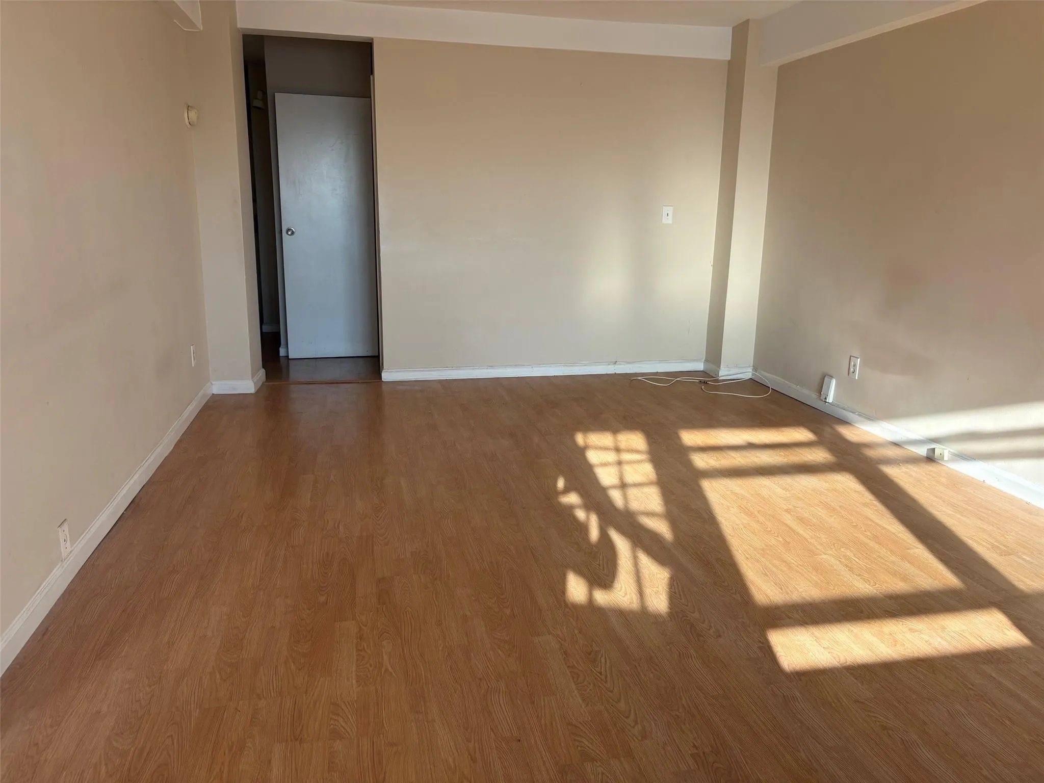 89-15 Parsons Blvd, New York, NY, 3 Bedrooms Bedrooms, 6 Rooms Rooms,1 BathroomBathrooms,Residential,For Rent,Parsons Blvd,0,L3568876 89-15 Parsons Blvd, New York, NY, 3 Bedrooms Bedrooms, 6 Rooms Rooms,1 BathroomBathrooms,Residential,For Rent,Parsons Blvd,0,L3568876
