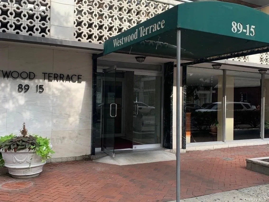 89-15 Parsons Blvd, New York, NY, 3 Bedrooms Bedrooms, 6 Rooms Rooms,1 BathroomBathrooms,Residential,For Rent,Parsons Blvd,0,L3568876 89-15 Parsons Blvd, New York, NY, 3 Bedrooms Bedrooms, 6 Rooms Rooms,1 BathroomBathrooms,Residential,For Rent,Parsons Blvd,0,L3568876