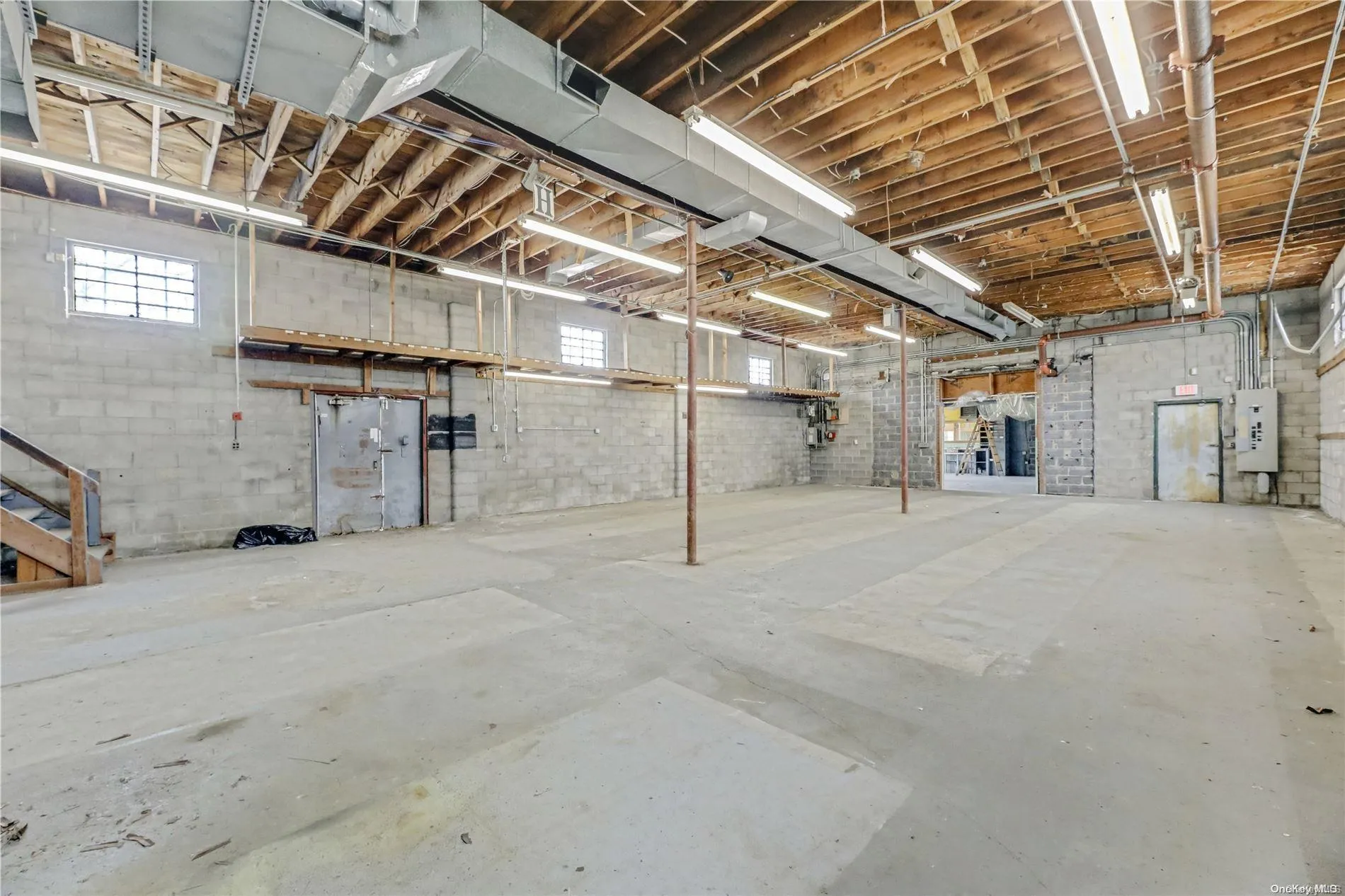 UNIT C - 1,870sf. UNIT C - 1,870sf.