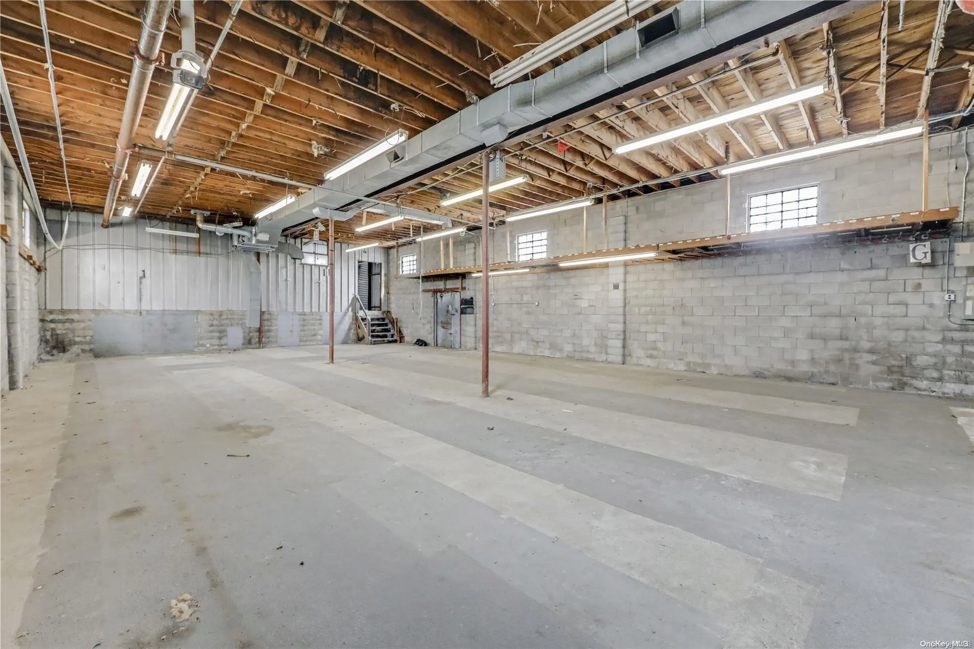 UNIT C - 1,870sf. UNIT C - 1,870sf.