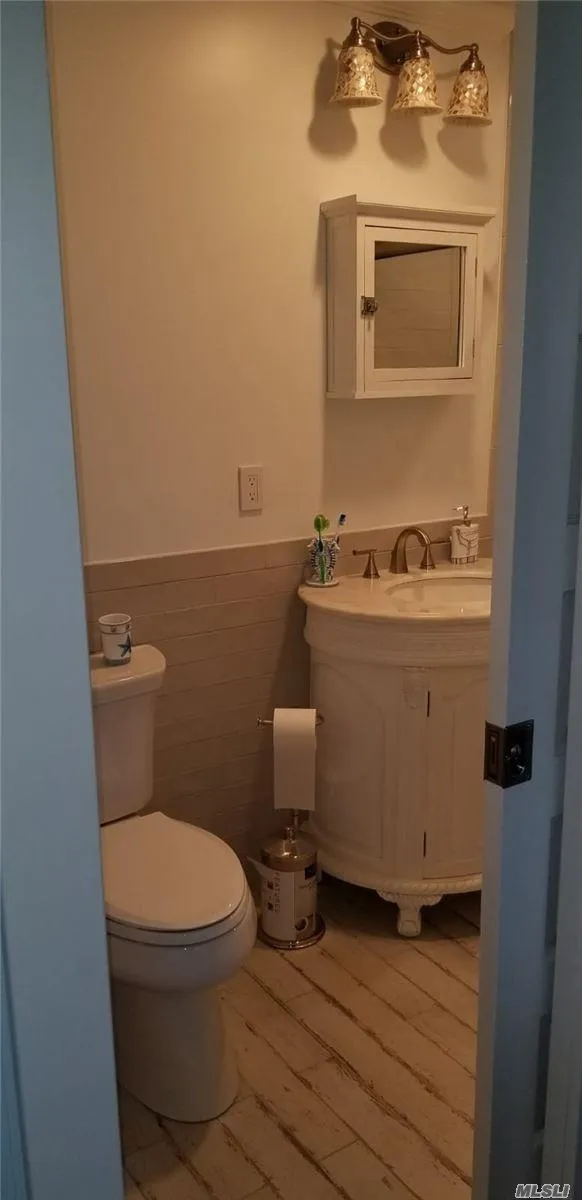 7 Crescent Walk, Islip, NY, 5 Bedrooms Bedrooms, 9 Rooms Rooms,3 BathroomsBathrooms,Residential Lease,For Rent,Crescent,0,LP1345954 7 Crescent Walk, Islip, NY, 5 Bedrooms Bedrooms, 9 Rooms Rooms,3 BathroomsBathrooms,Residential Lease,For Rent,Crescent,0,LP1345954